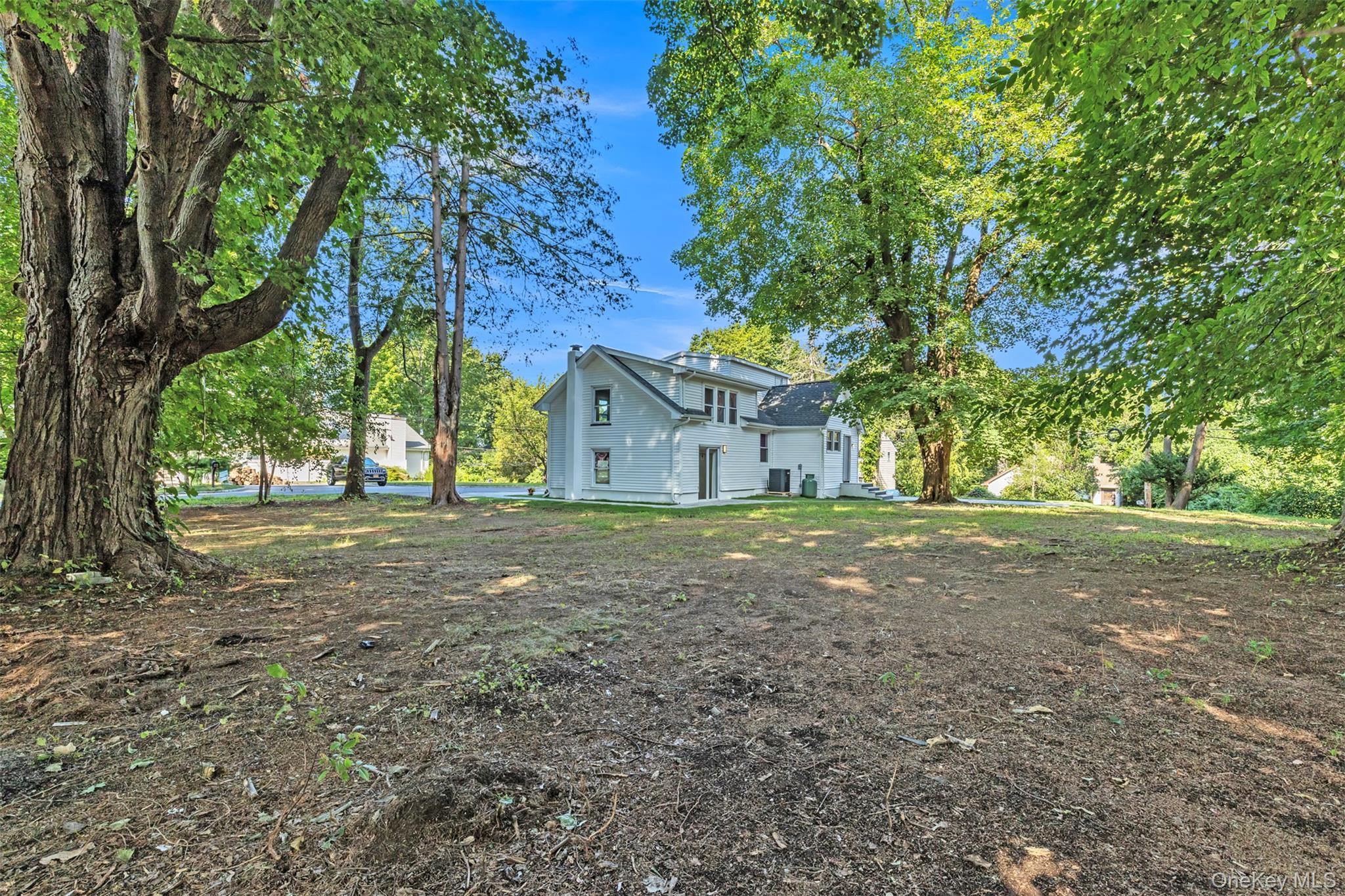 Single Family Locust  Westchester County, NY 10598, MLS-902163-37