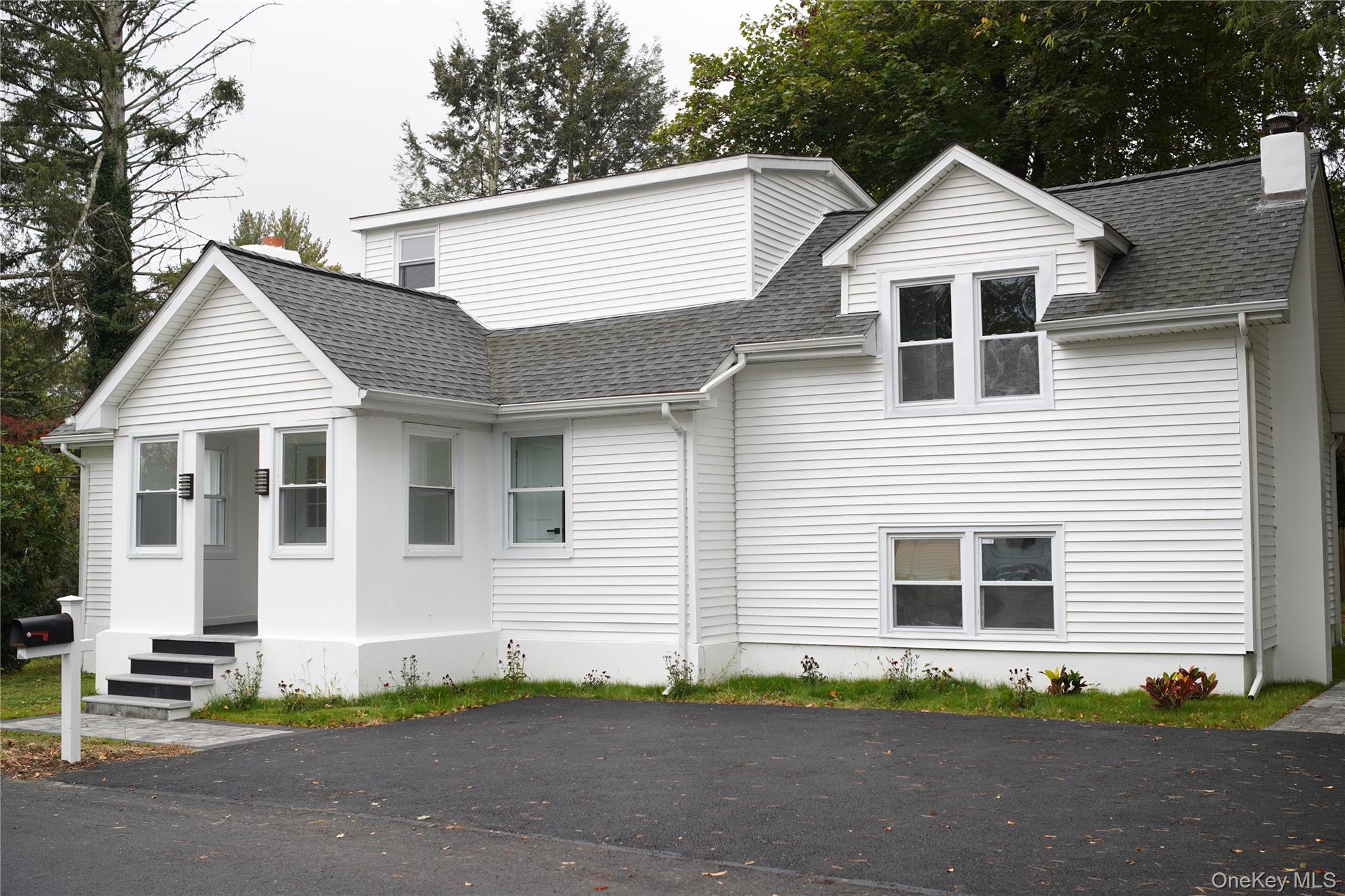 Single Family Locust  Westchester County, NY 10598, MLS-902163-45