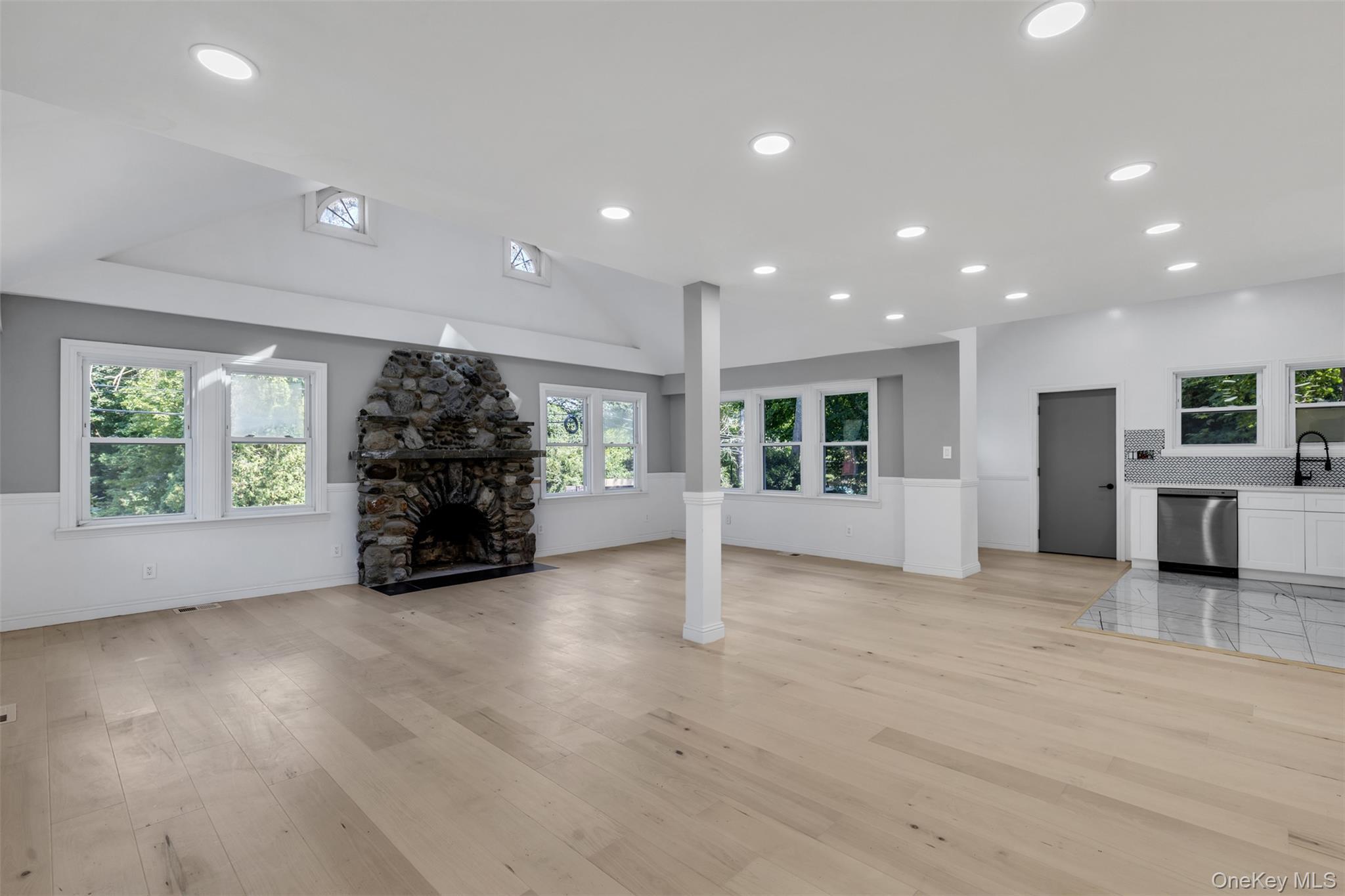 Single Family Locust  Westchester County, NY 10598, MLS-902163-8