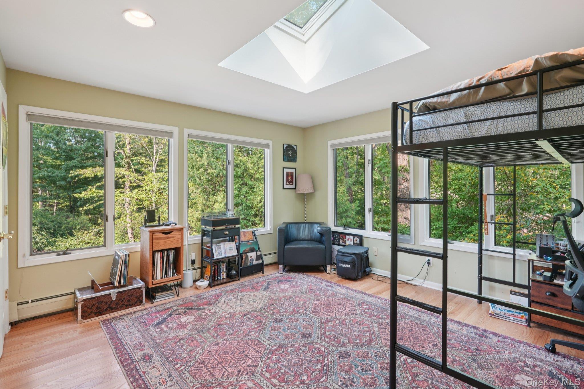 Single Family Old Phillips Hill Rockland County, NY 10956, MLS-902170-21