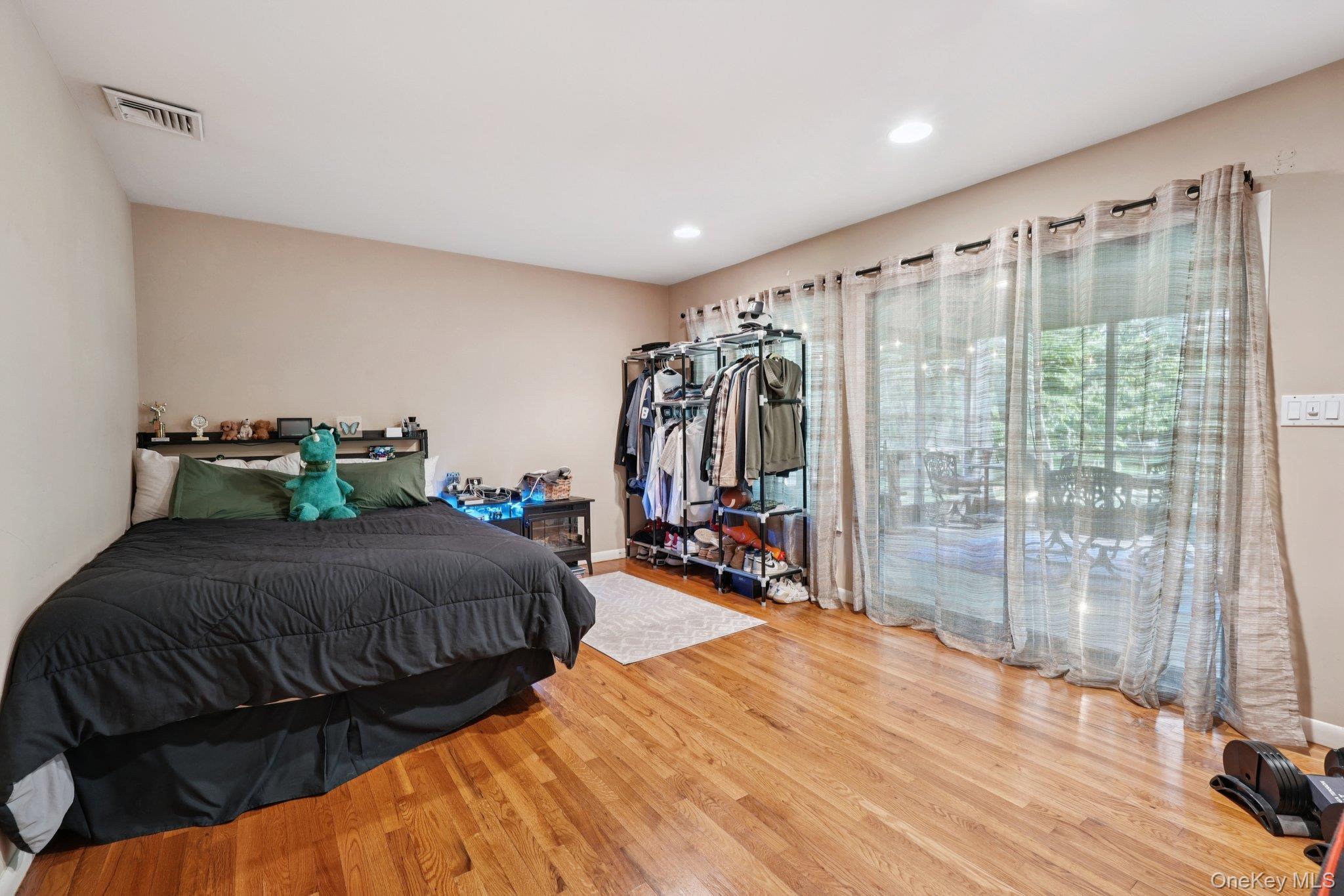 Single Family Old Phillips Hill Rockland County, NY 10956, MLS-902170-24