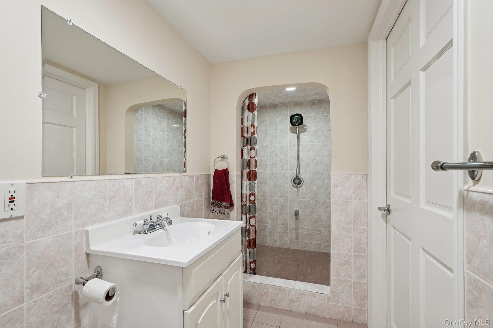 Single Family Old Phillips Hill Rockland County, NY 10956, MLS-902170-32