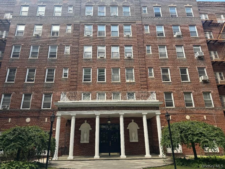 Coop Northern Queens, NY 11354, MLS-902199-4