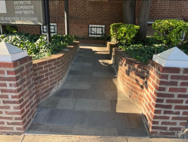 Coop Northern Queens, NY 11354, MLS-902199-6