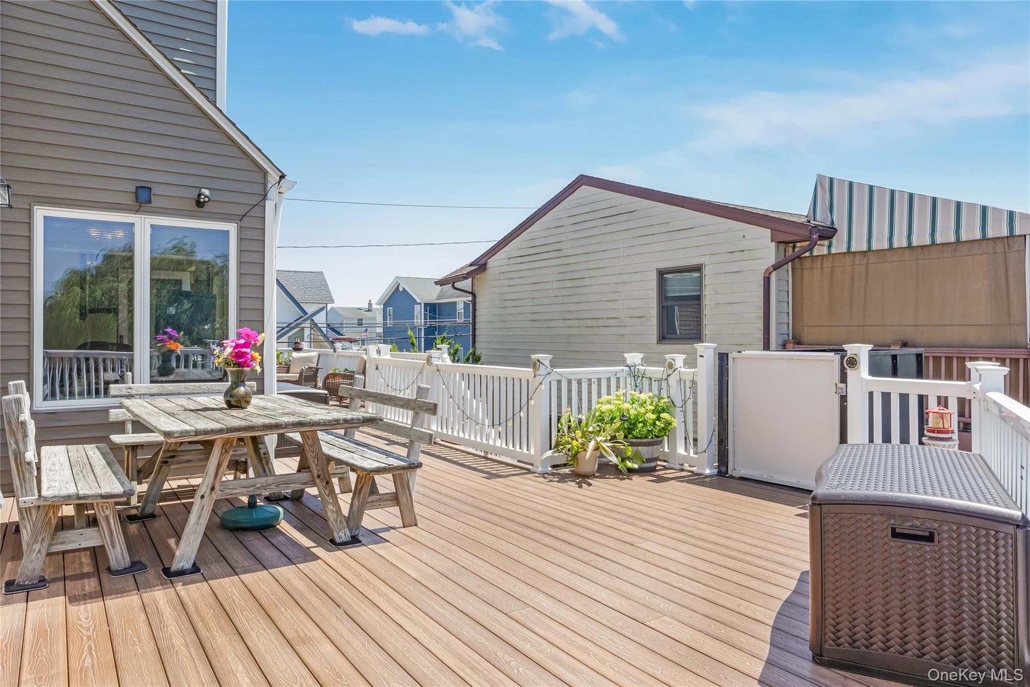 Single Family 9th  Suffolk County, NY 11757, MLS-902240-25