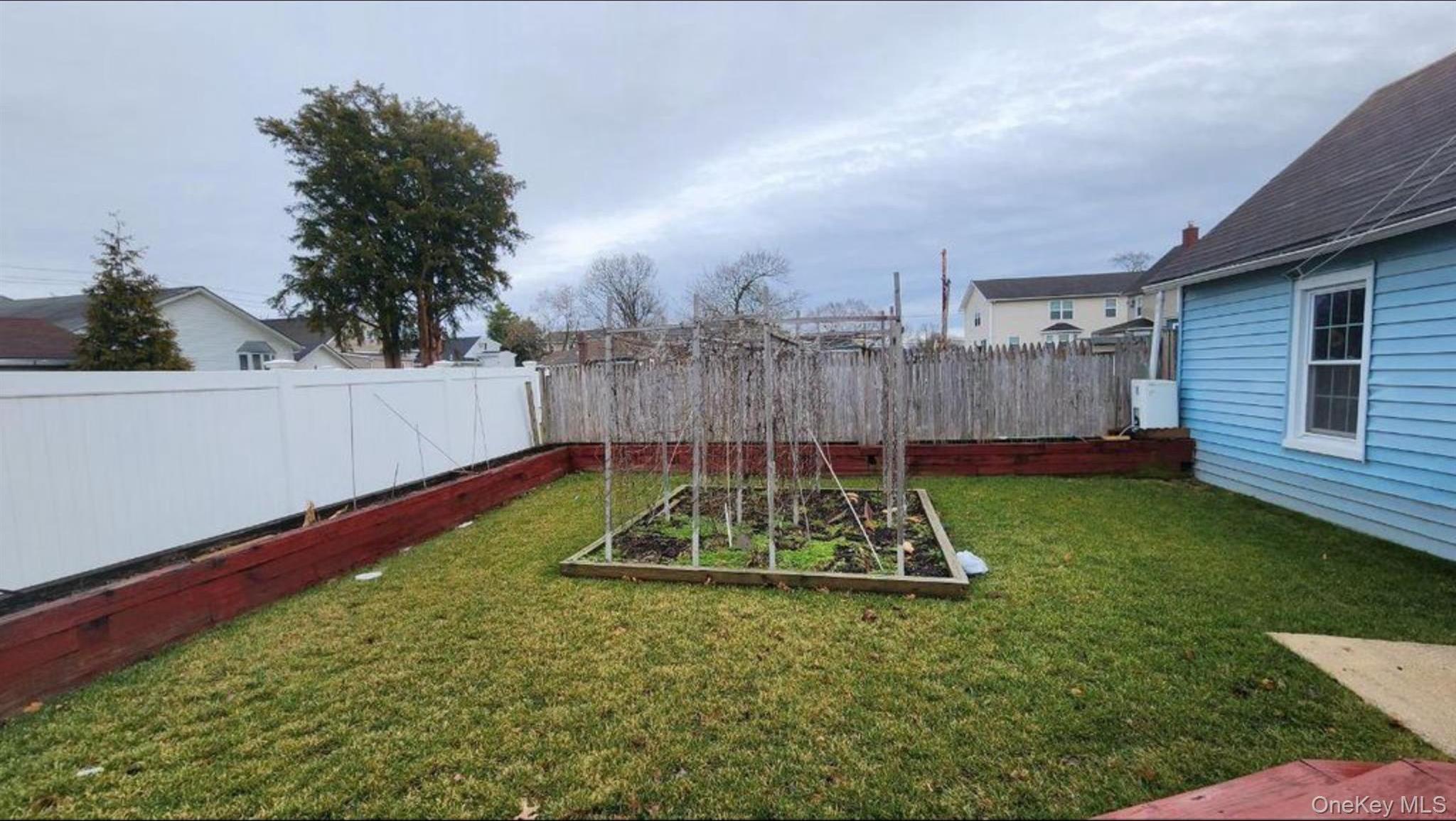 Single Family Yale Nassau County, NY 11510, MLS-902249-4