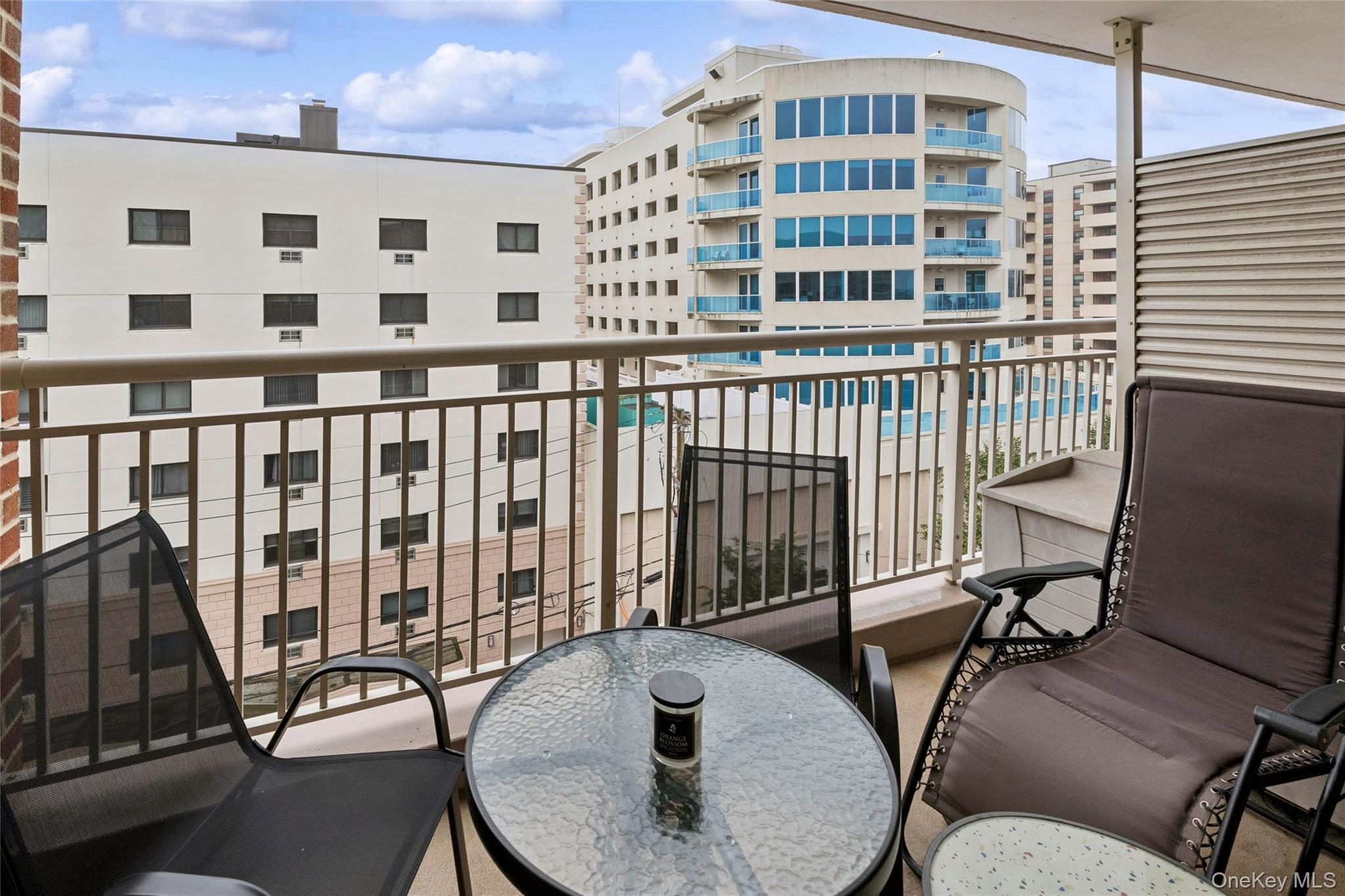 Coop Broadway  Nassau County, NY 11561, MLS-902262-9