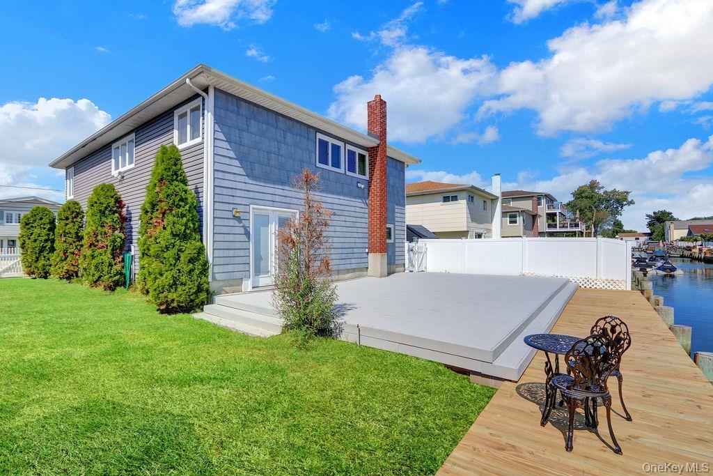 Single Family Nassau  Nassau County, NY 11520, MLS-902288-18