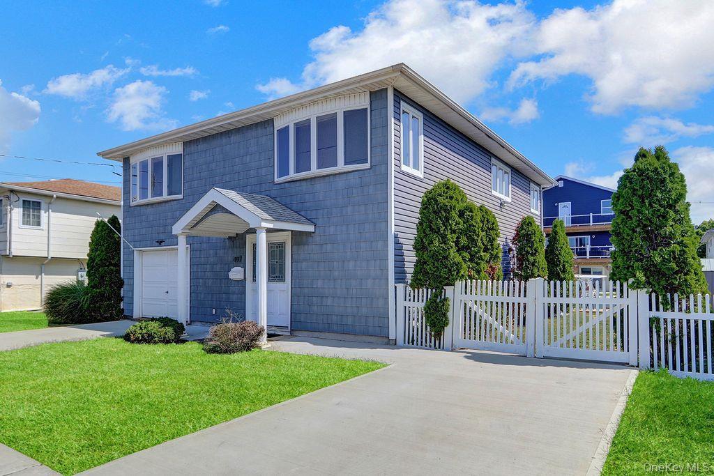 Single Family Nassau  Nassau County, NY 11520, MLS-902288-2