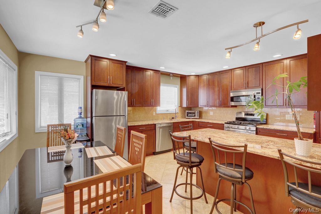 Single Family Nassau  Nassau County, NY 11520, MLS-902288-3