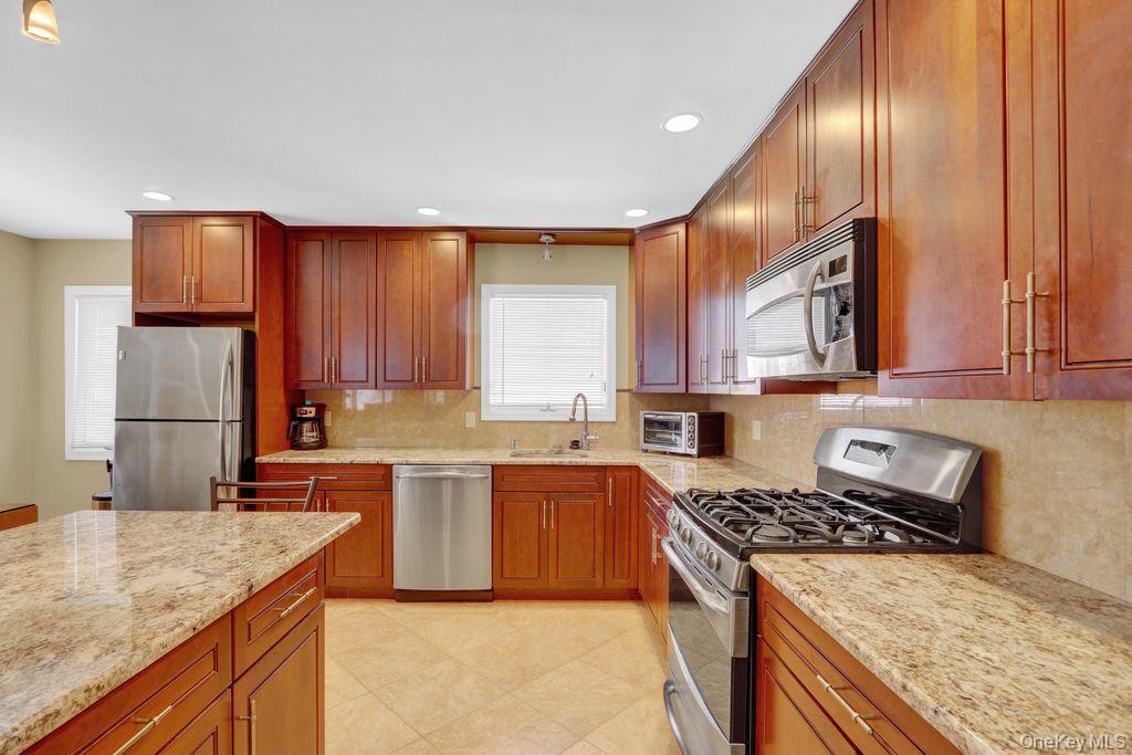 Single Family Nassau  Nassau County, NY 11520, MLS-902288-5