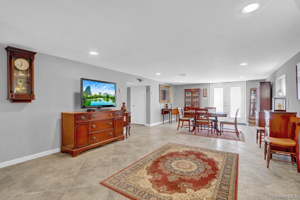 Single Family Nassau  Nassau County, NY 11520, MLS-902288-7