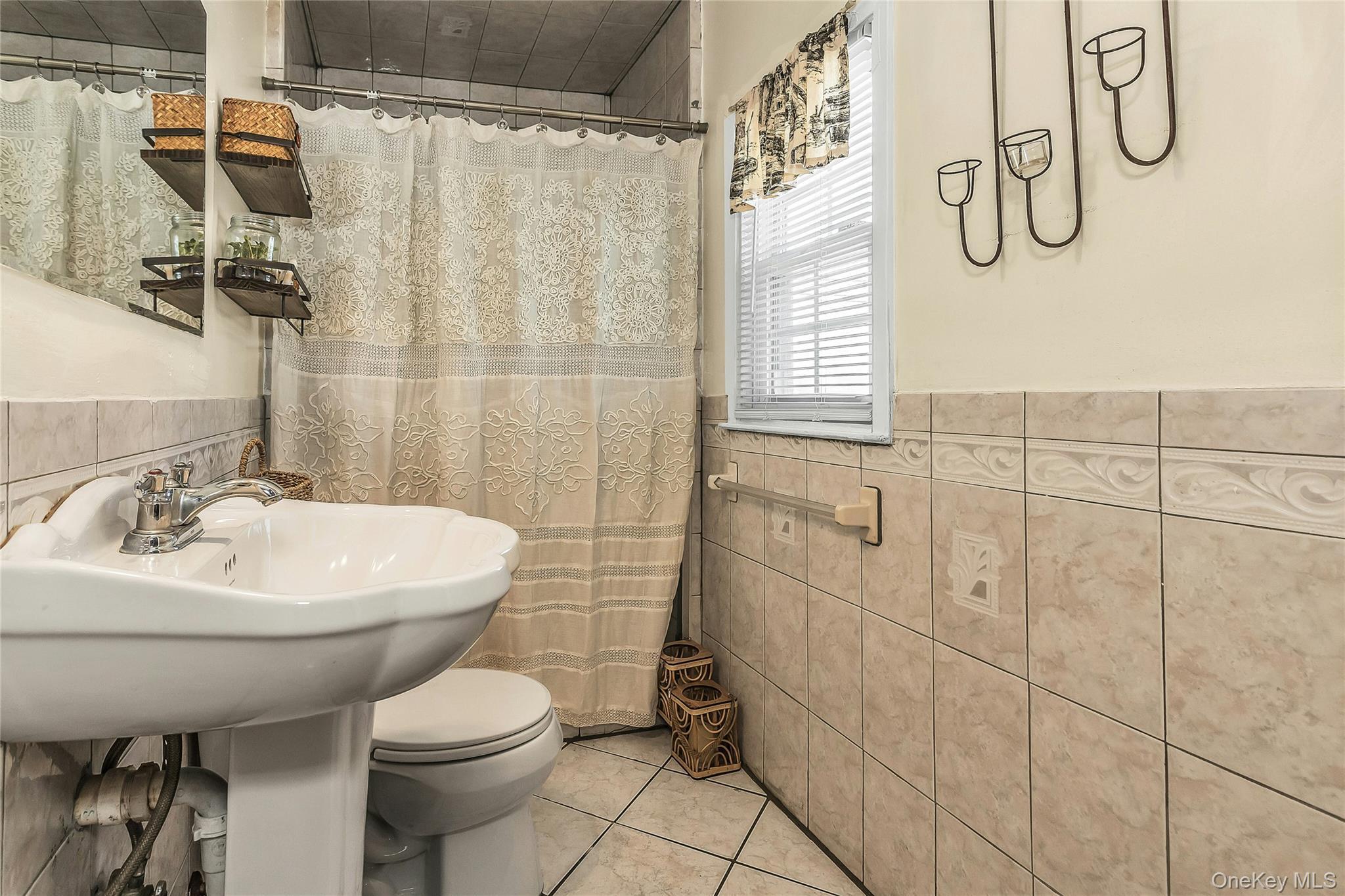 Single Family Amethyst  Nassau County, NY 11003, MLS-902292-9
