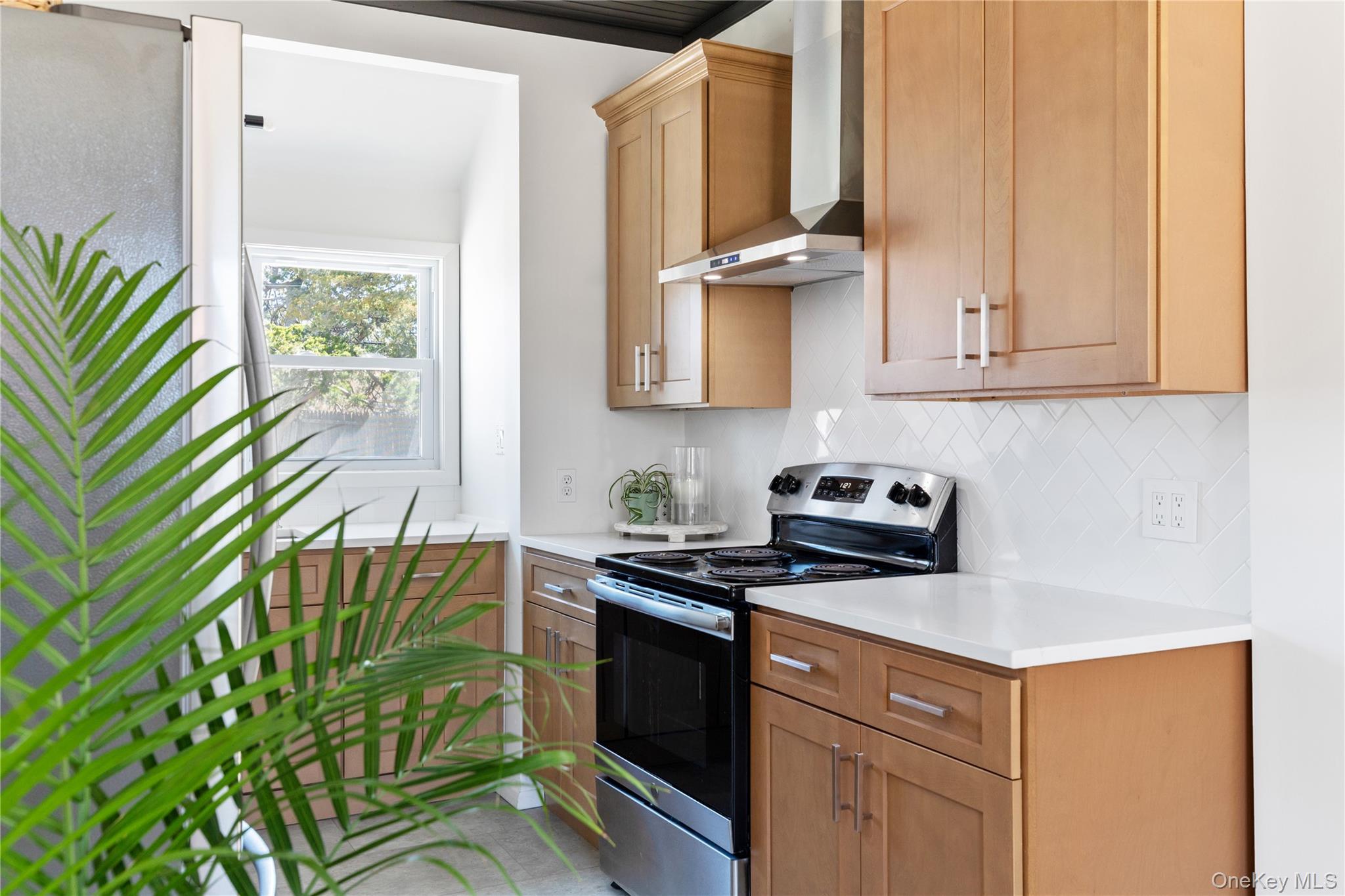 Single Family Surfview Suffolk County, NY 11770, MLS-902299-11