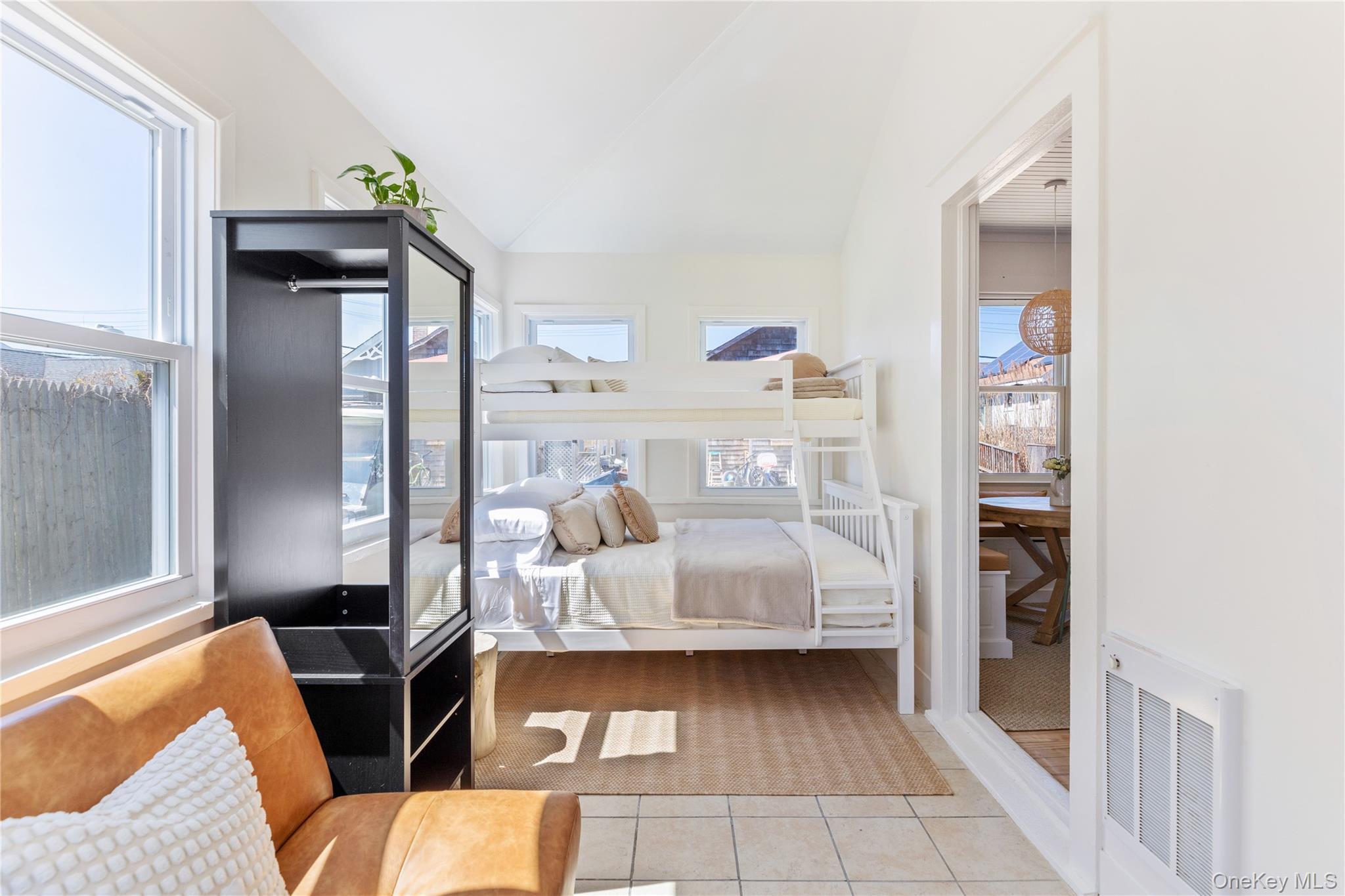 Single Family Surfview Suffolk County, NY 11770, MLS-902299-14