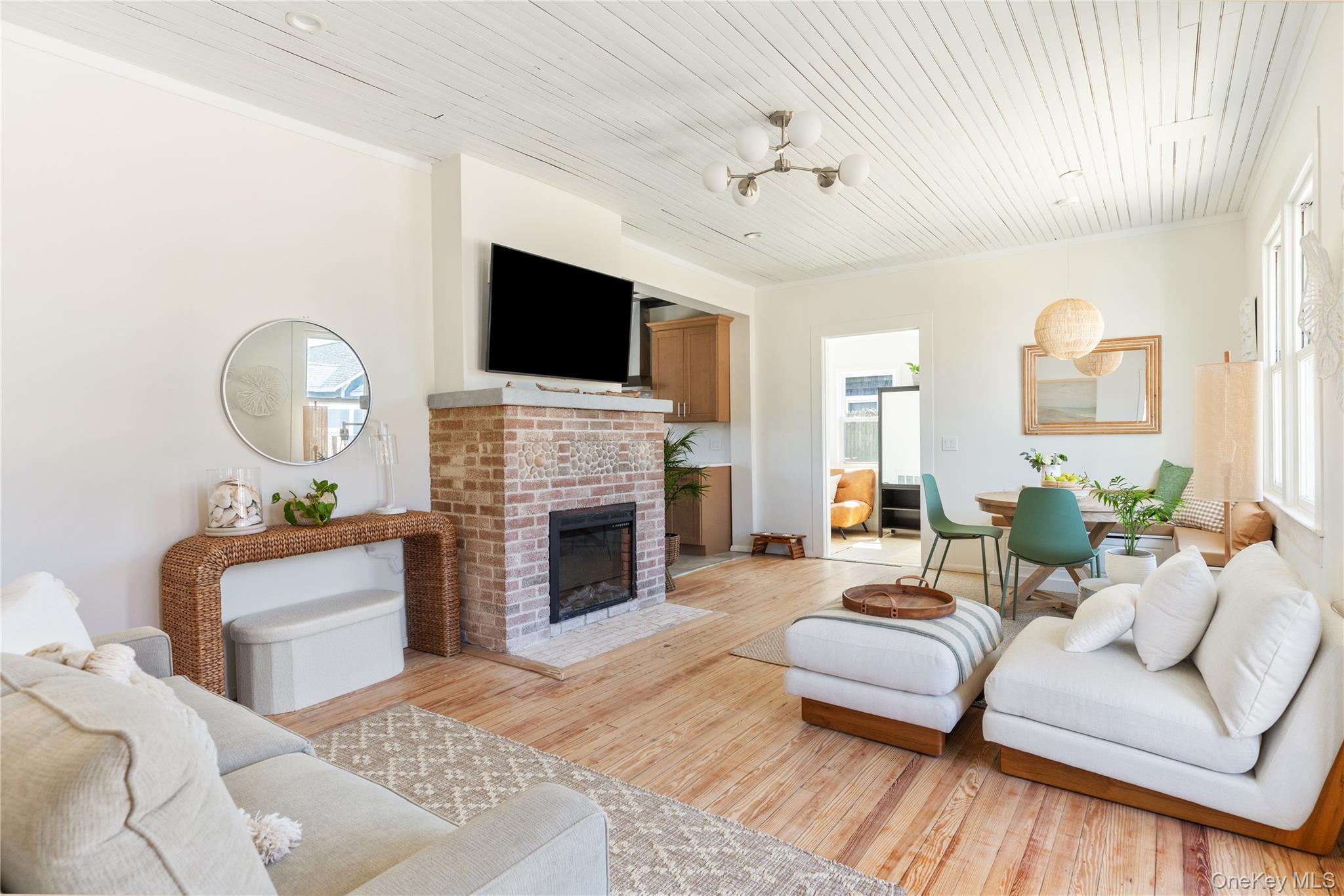 Single Family Surfview Suffolk County, NY 11770, MLS-902299-2