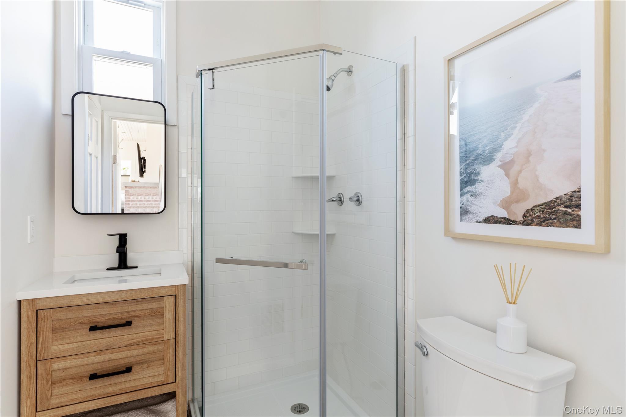 Single Family Surfview Suffolk County, NY 11770, MLS-902299-22