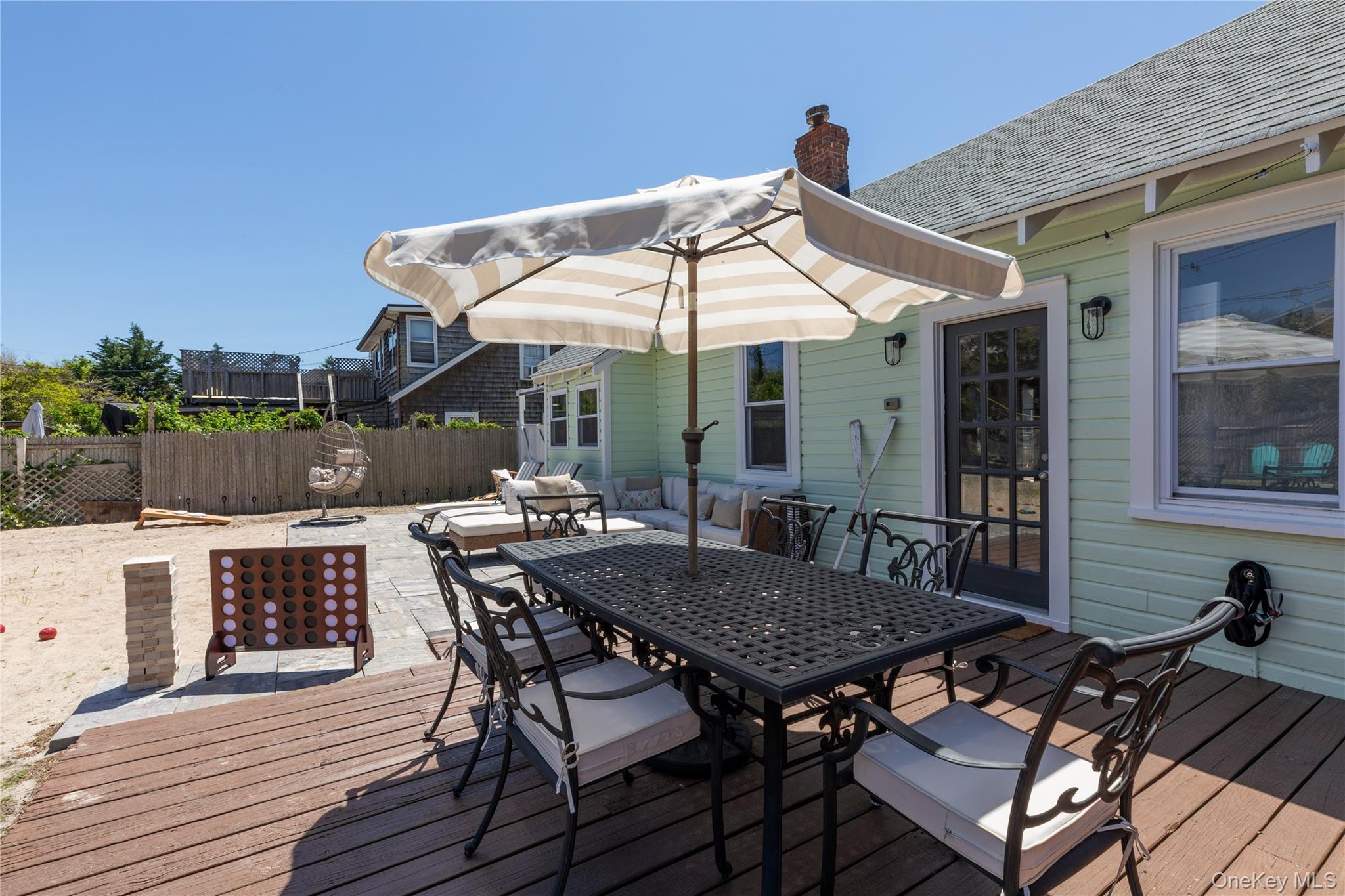 Single Family Surfview Suffolk County, NY 11770, MLS-902299-28