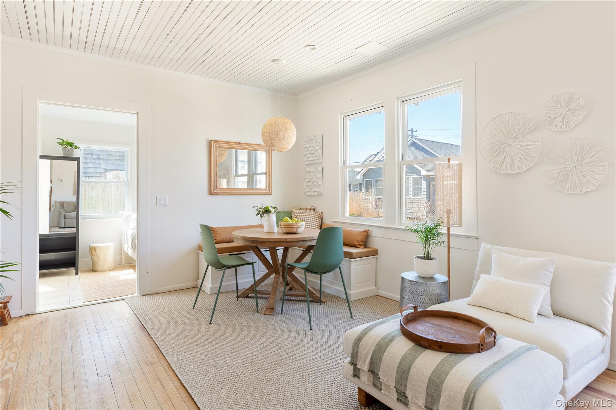 Single Family Surfview Suffolk County, NY 11770, MLS-902299-4