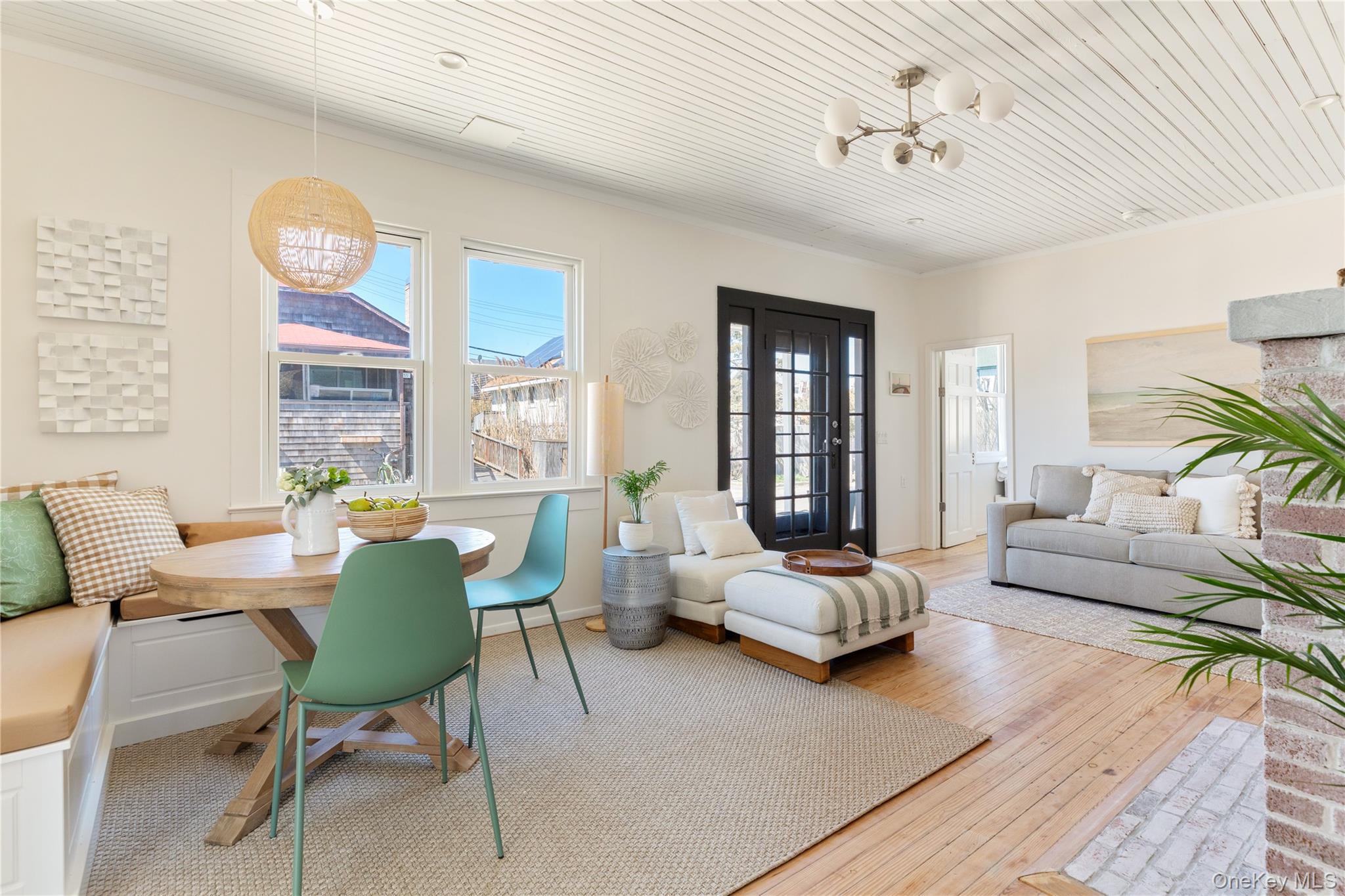 Single Family Surfview Suffolk County, NY 11770, MLS-902299-5