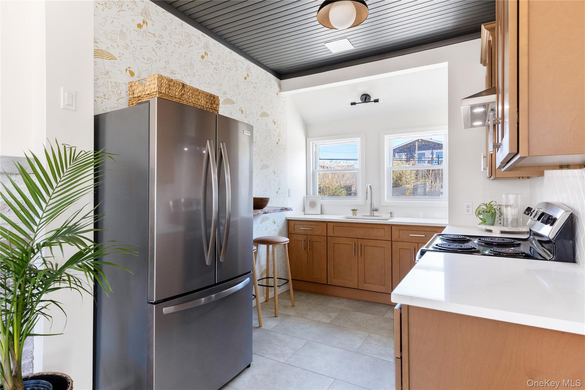 Single Family Surfview Suffolk County, NY 11770, MLS-902299-9