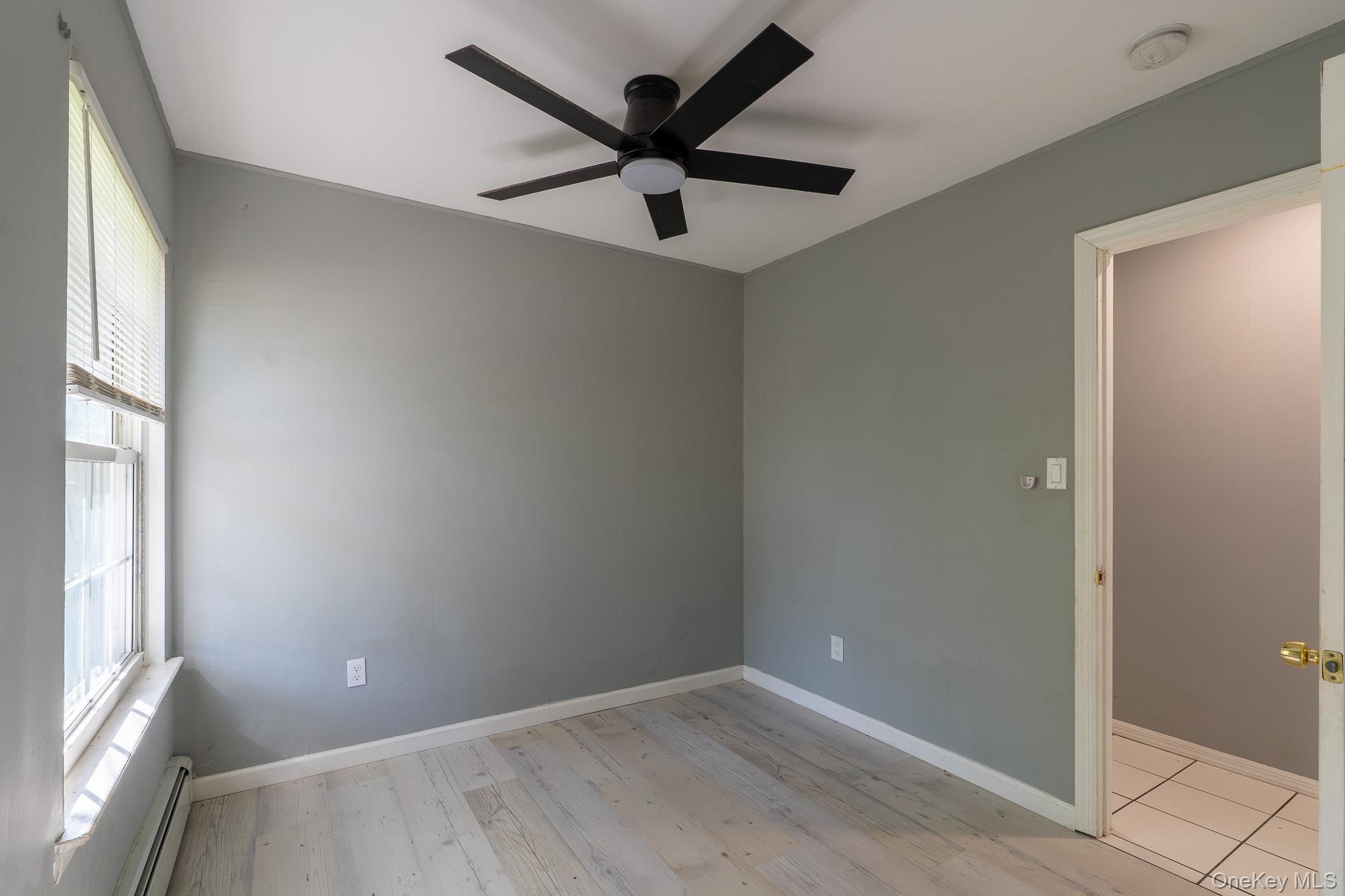 Single Family Mount Snow  Suffolk County, NY 11727, MLS-902353-11