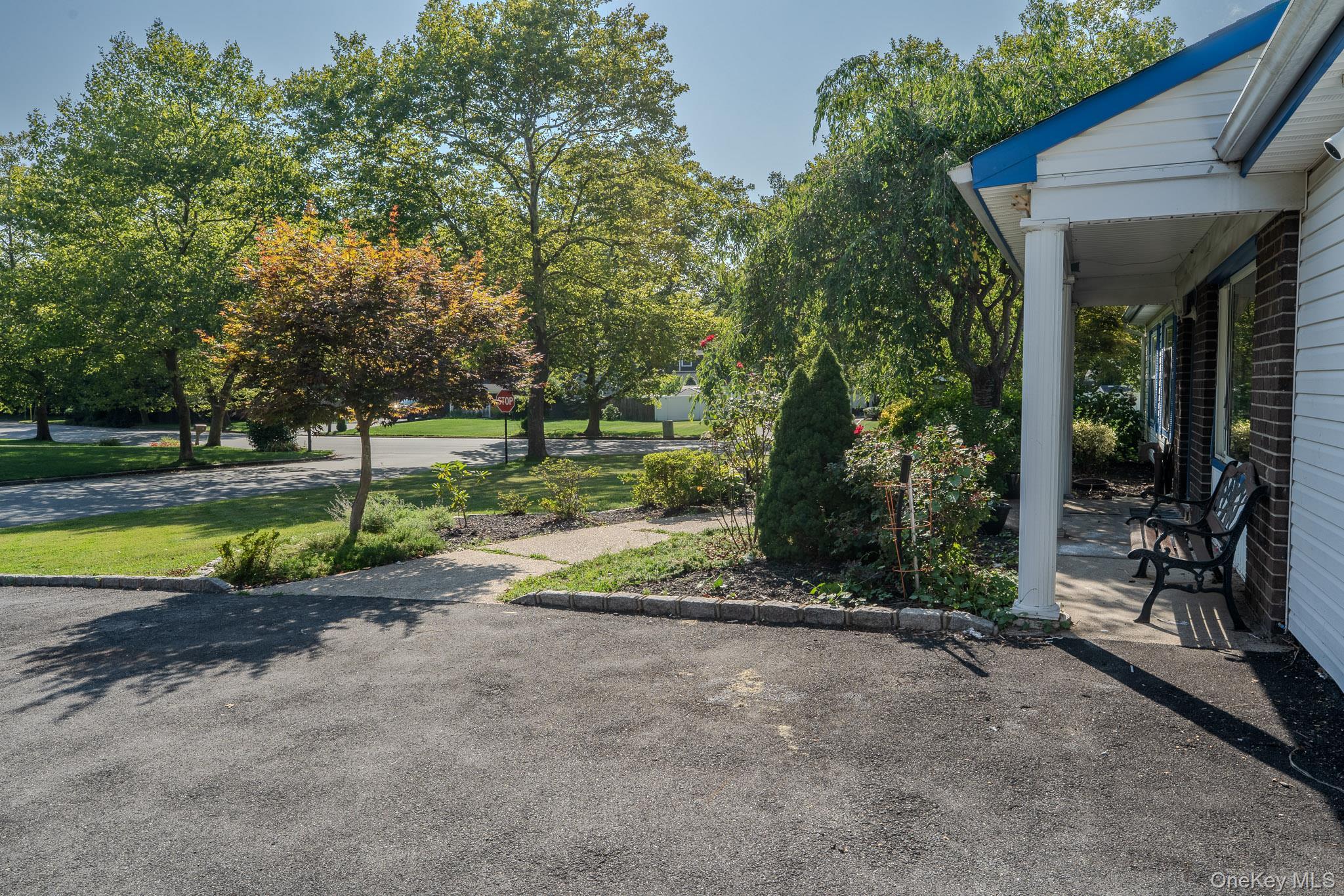 Single Family Mount Snow  Suffolk County, NY 11727, MLS-902353-2