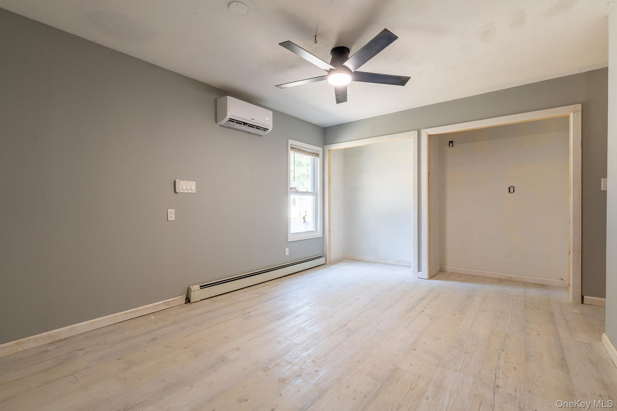 Single Family Mount Snow  Suffolk County, NY 11727, MLS-902353-23