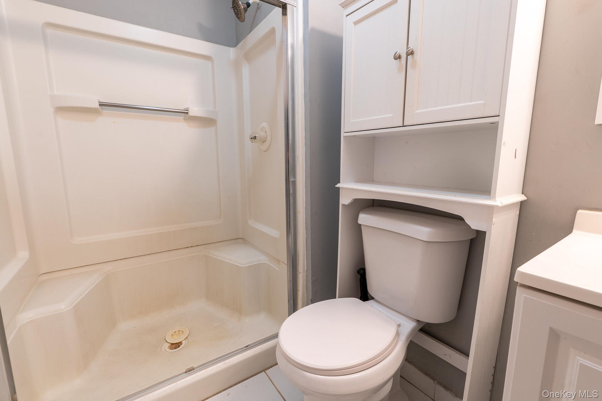 Single Family Mount Snow  Suffolk County, NY 11727, MLS-902353-29