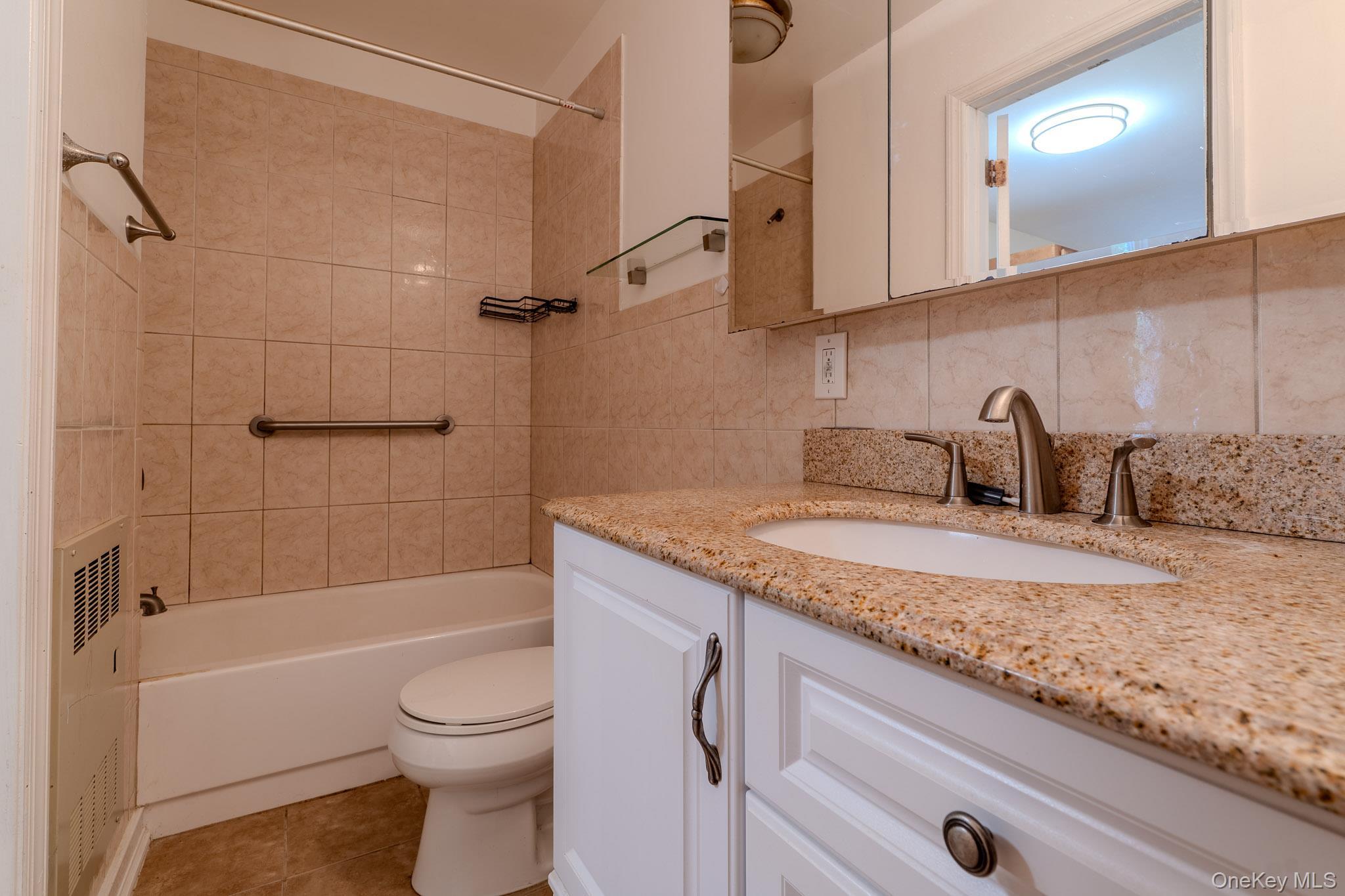 Single Family Mount Snow  Suffolk County, NY 11727, MLS-902353-34