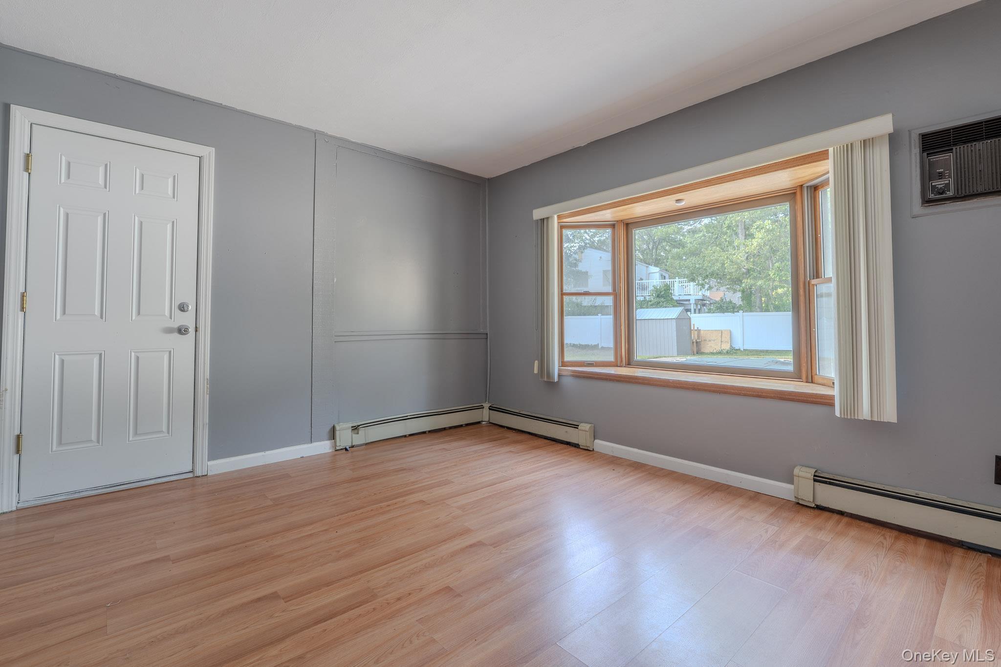 Single Family Mount Snow  Suffolk County, NY 11727, MLS-902353-38