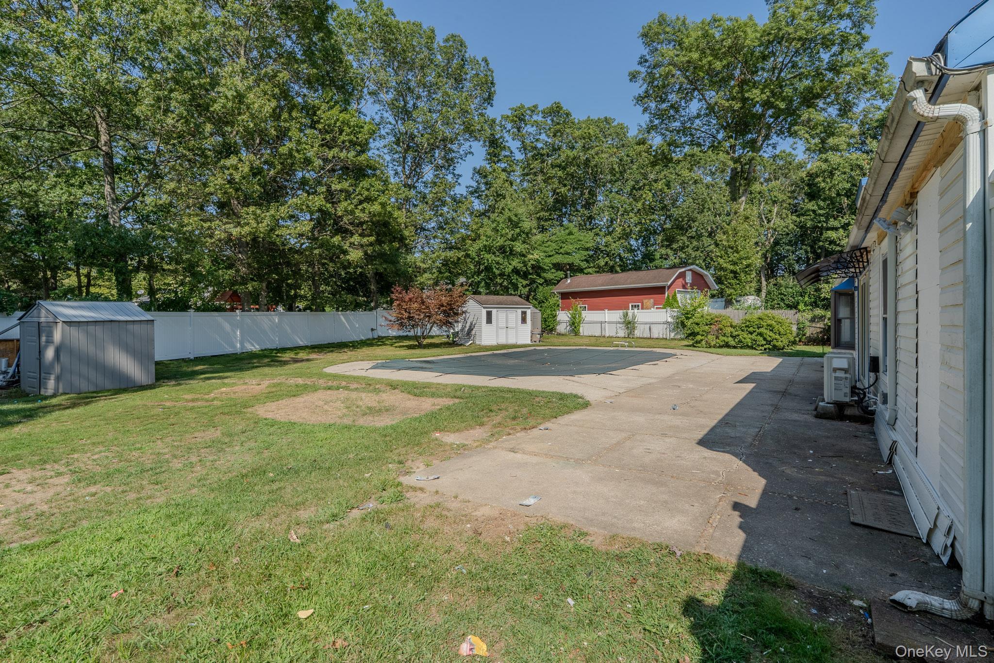 Single Family Mount Snow  Suffolk County, NY 11727, MLS-902353-9