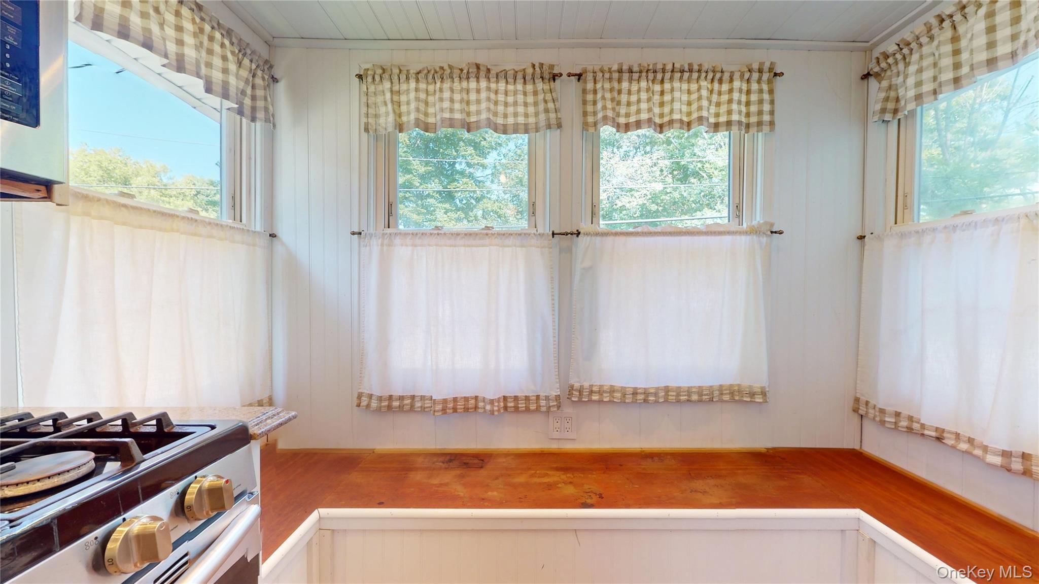 Single Family 8th Nassau County, NY 11579, MLS-902382-15