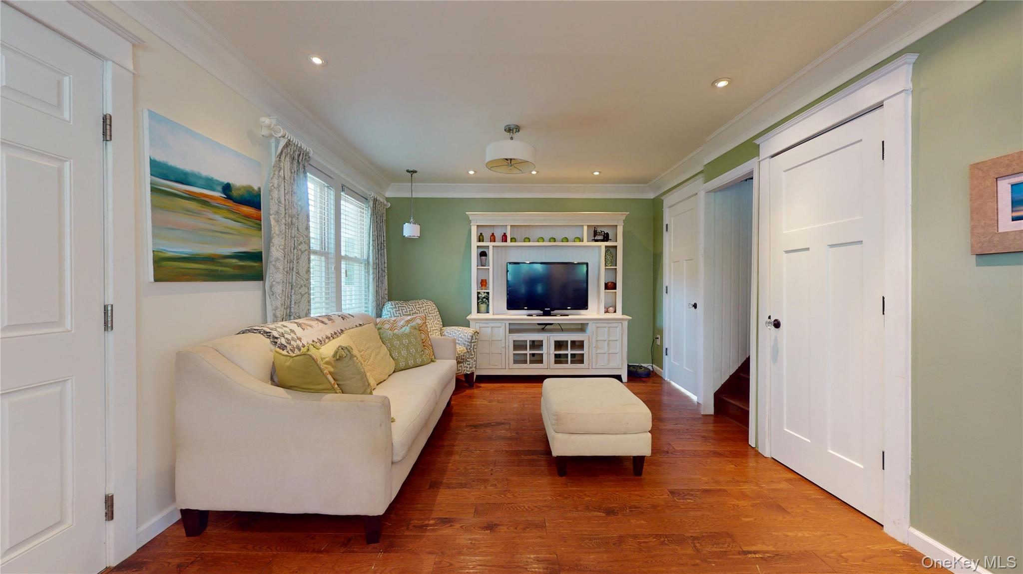 Single Family 8th Nassau County, NY 11579, MLS-902382-7