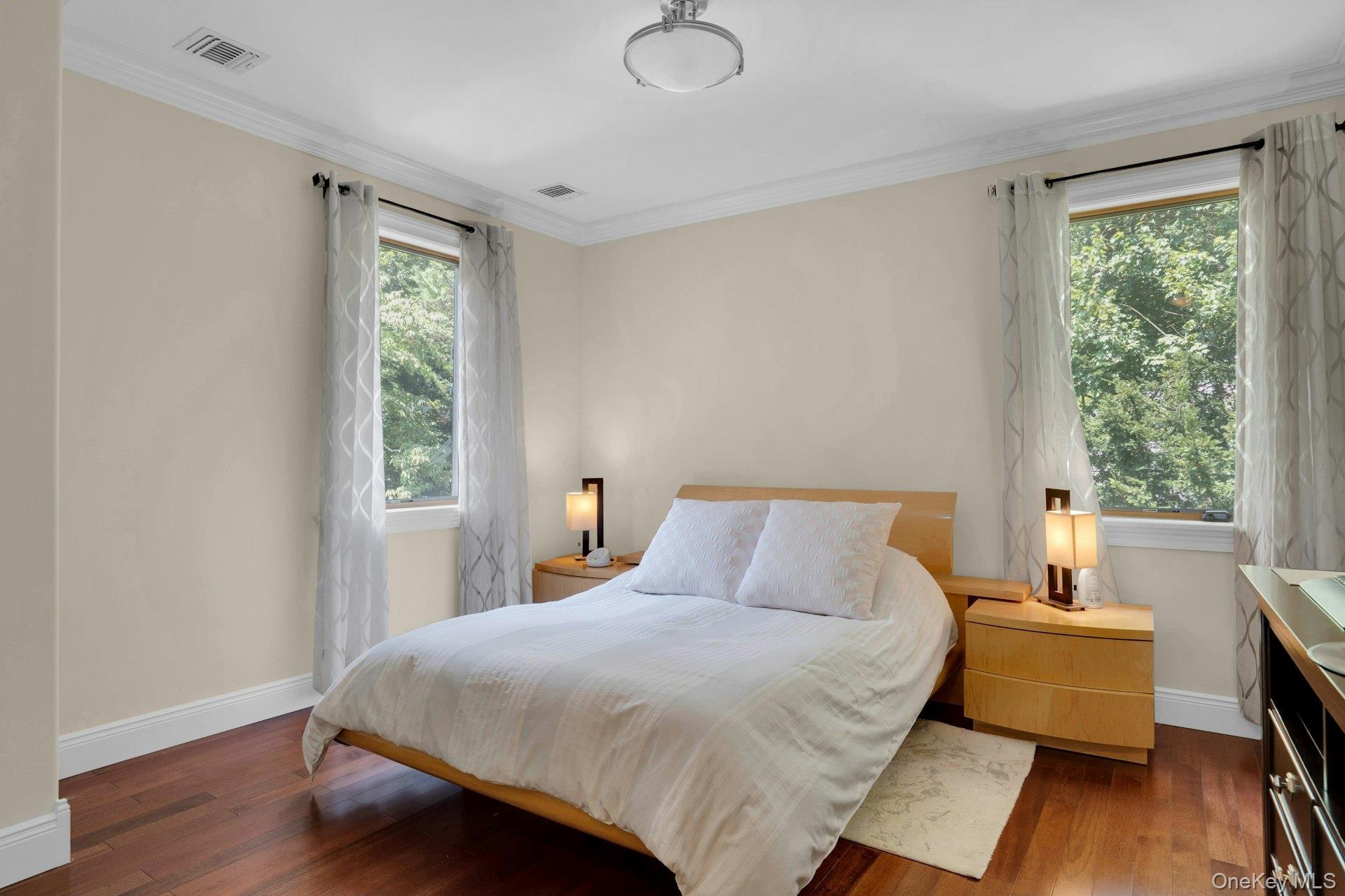 Single Family Redwood Suffolk County, NY 11746, MLS-902406-31