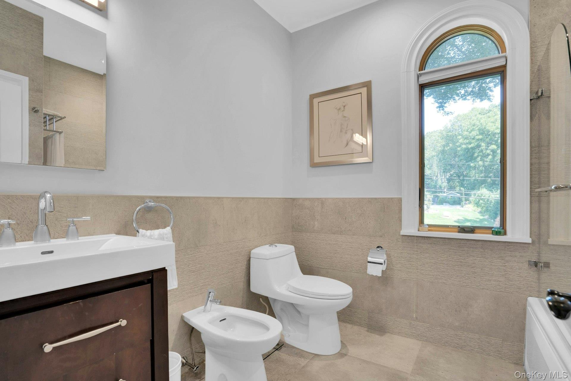 Single Family Redwood Suffolk County, NY 11746, MLS-902406-32