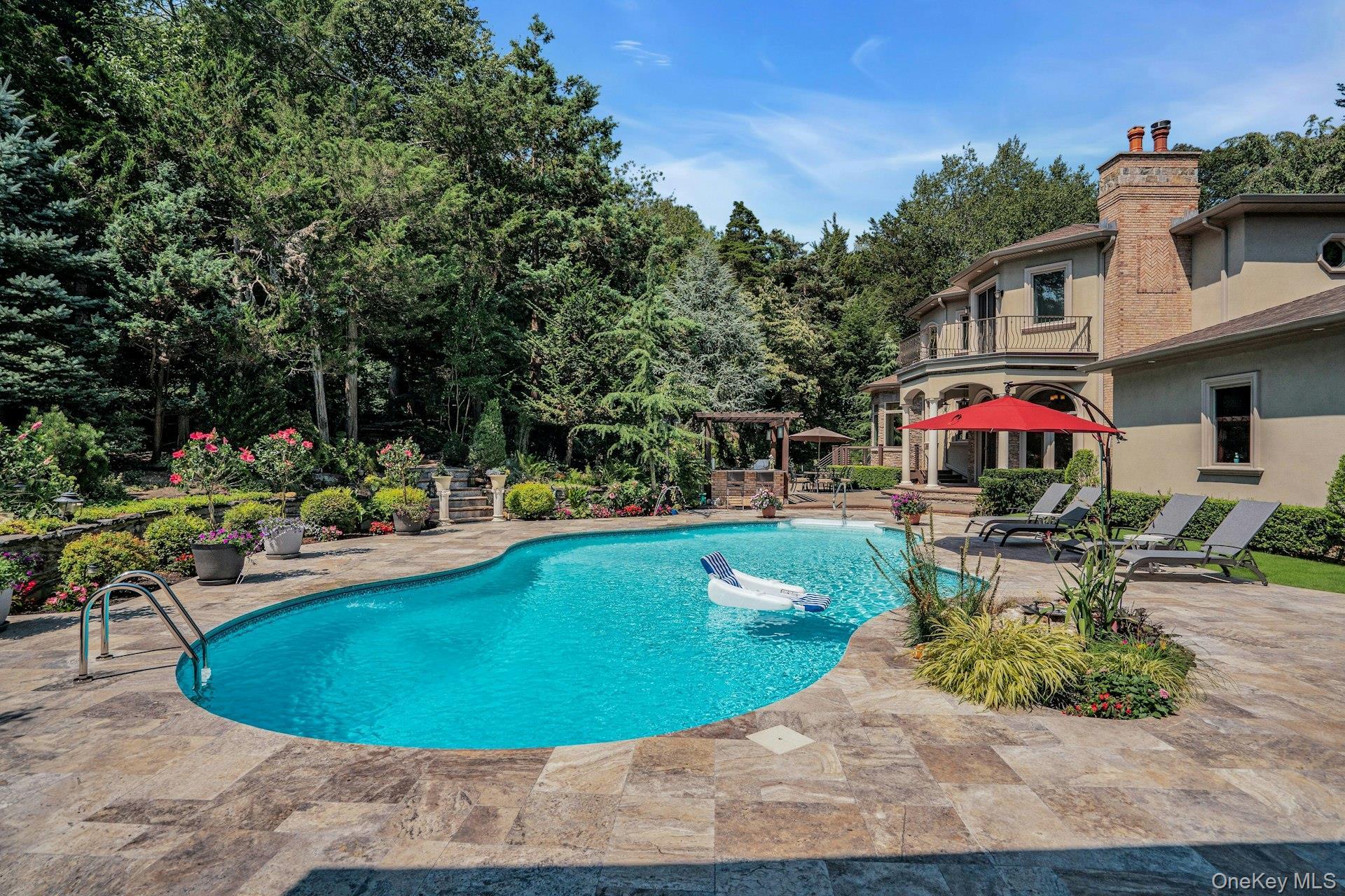 Single Family Redwood Suffolk County, NY 11746, MLS-902406-38