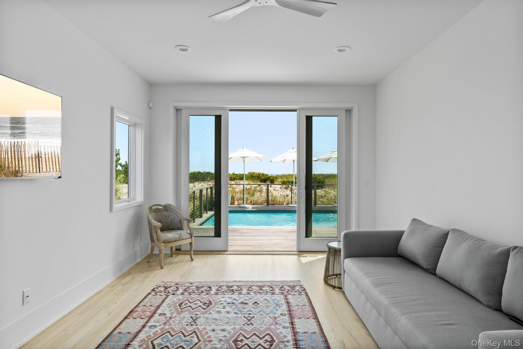 Single Family Dune Suffolk County, NY 11977, MLS-902420-12