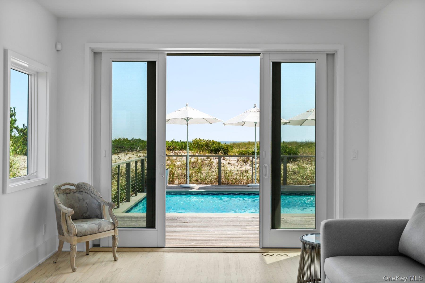 Single Family Dune Suffolk County, NY 11977, MLS-902420-14