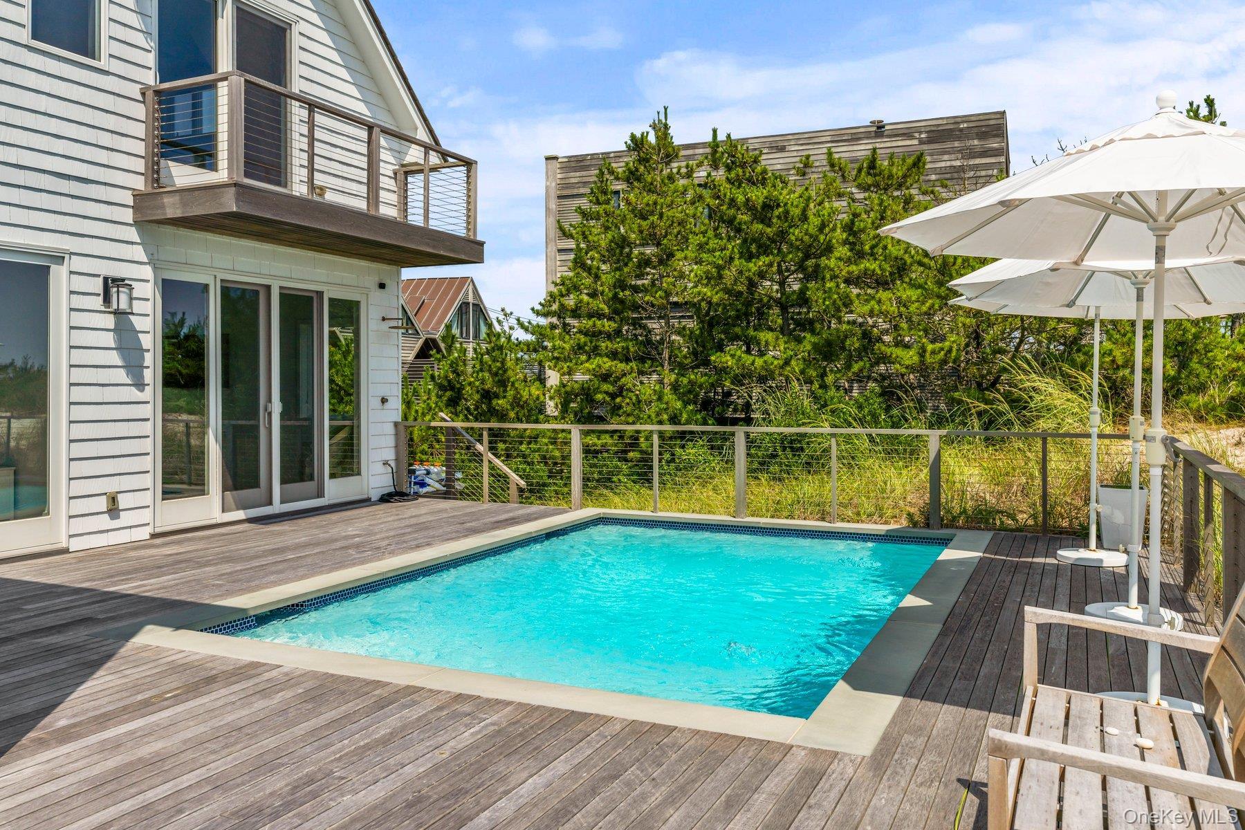 Single Family Dune Suffolk County, NY 11977, MLS-902420-28