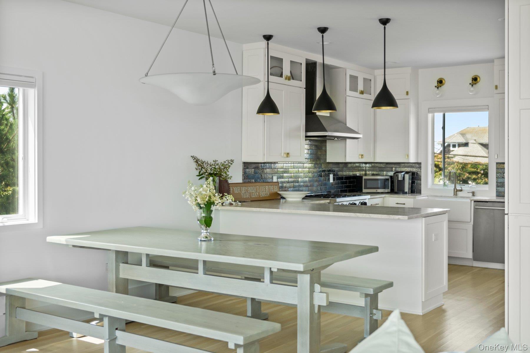 Single Family Dune Suffolk County, NY 11977, MLS-902420-9