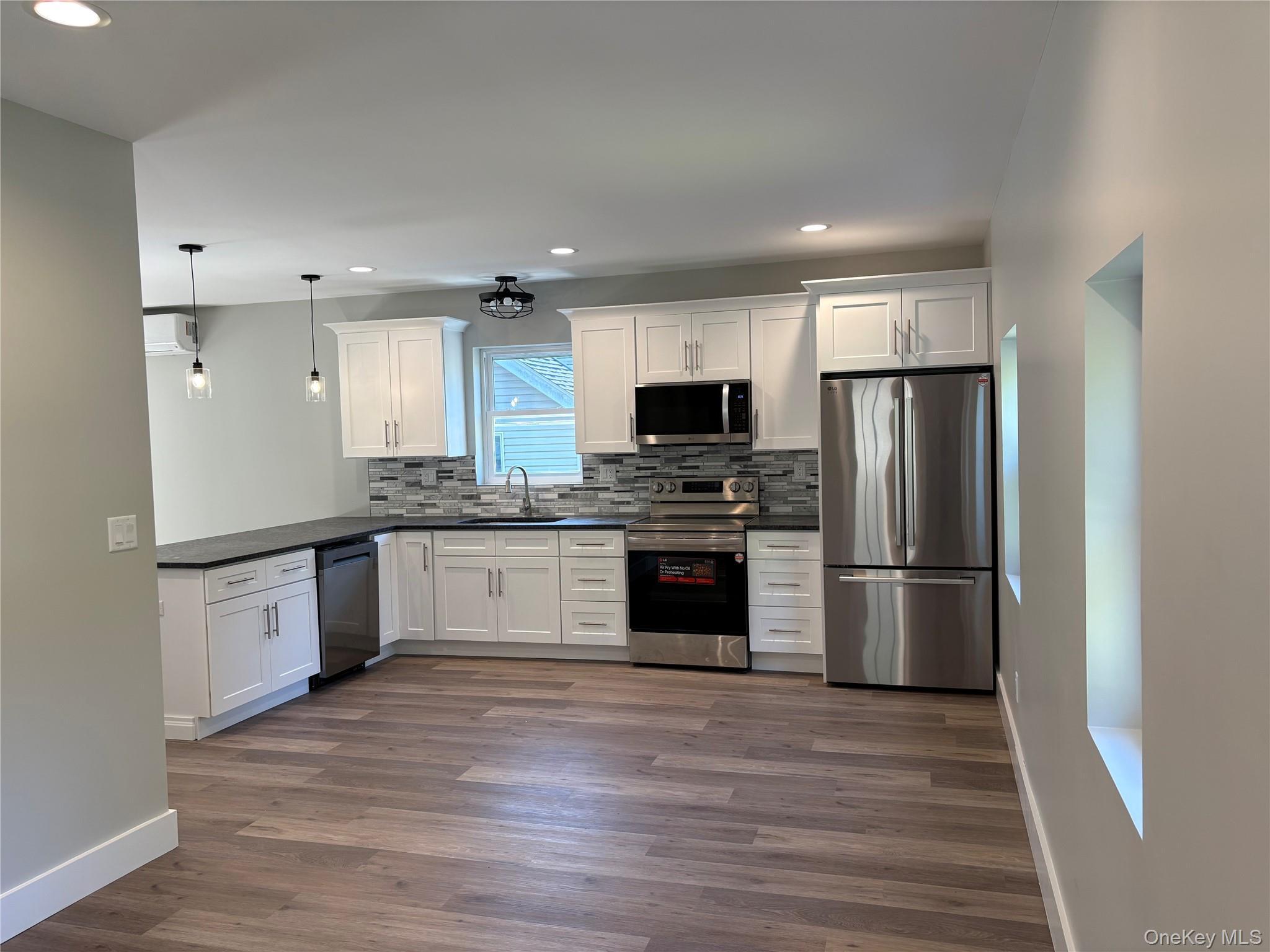 Single Family Windermere Orange County, NY 10925, MLS-902439-10