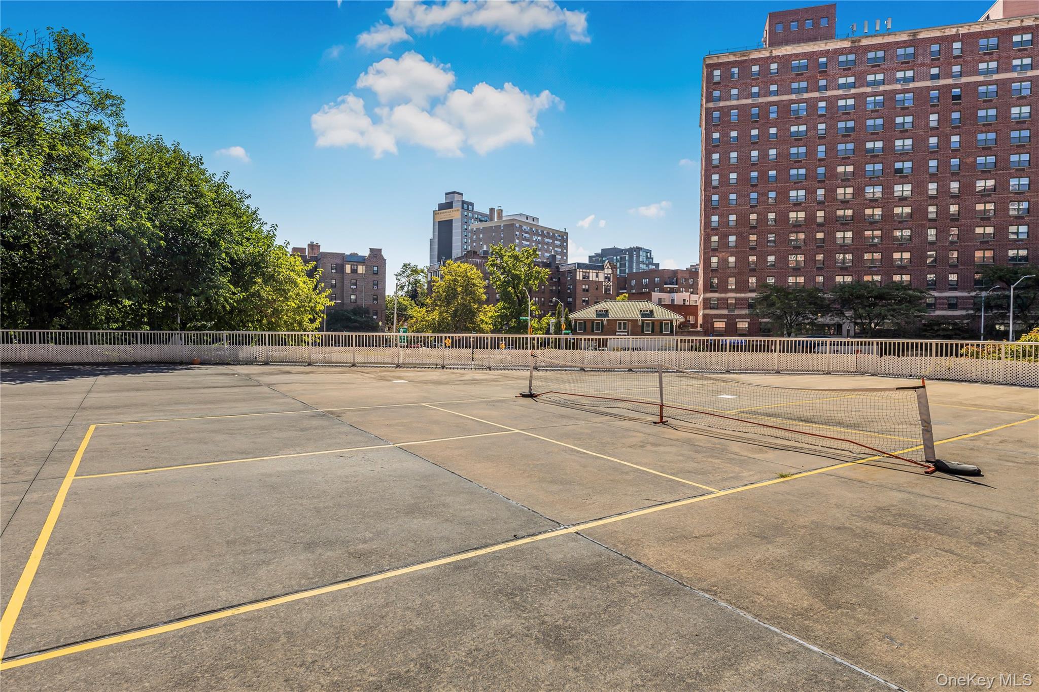 Coop Henry Hudson  Bronx, NY 10463, MLS-902442-22