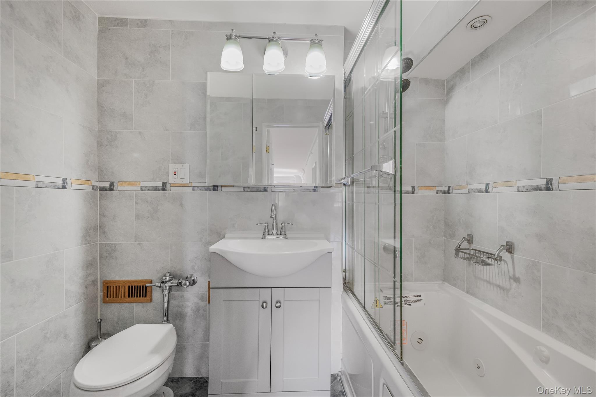 Coop Henry Hudson  Bronx, NY 10463, MLS-902442-8