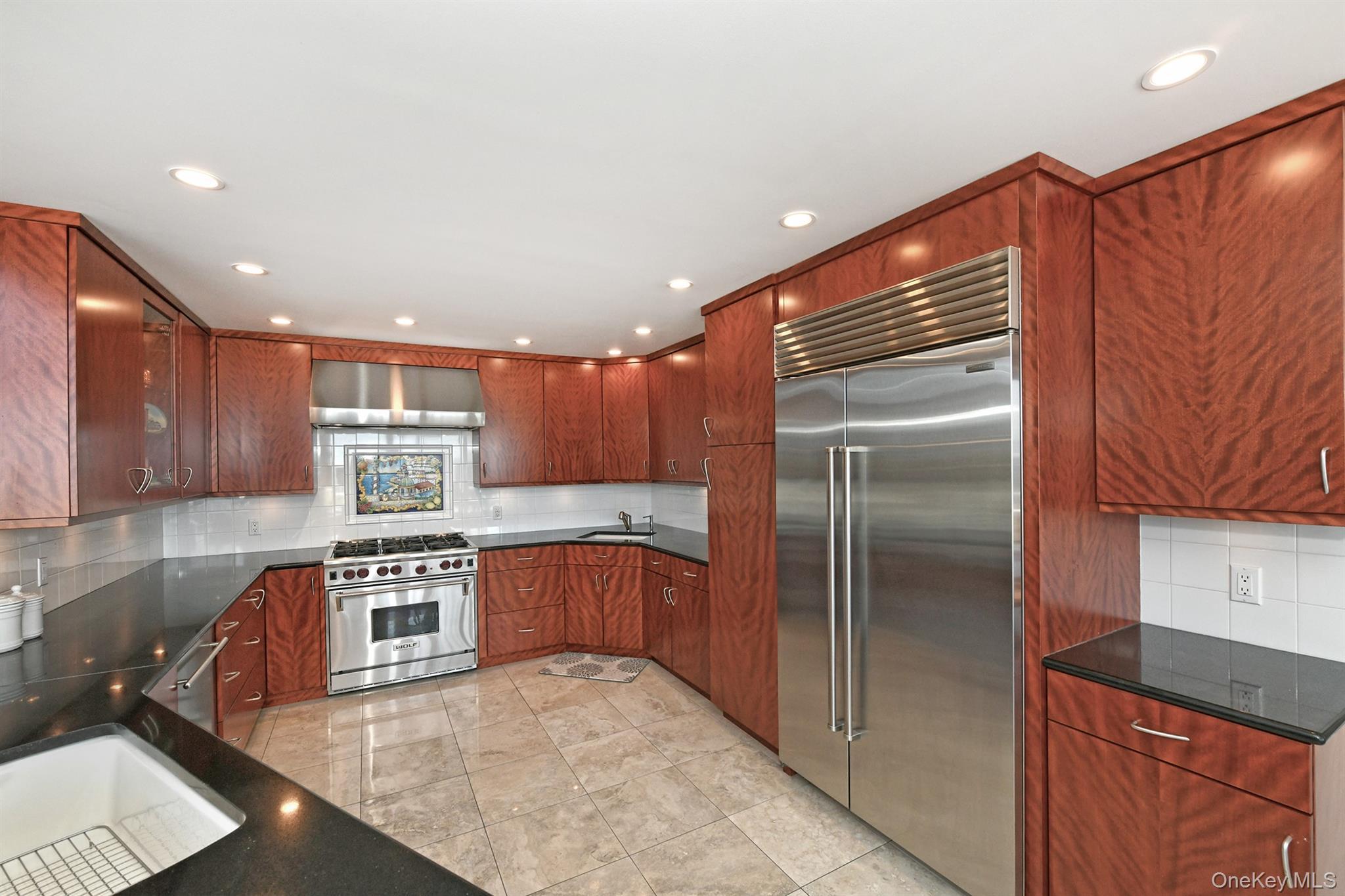 Single Family Fairwater Nassau County, NY 11758, MLS-902443-10