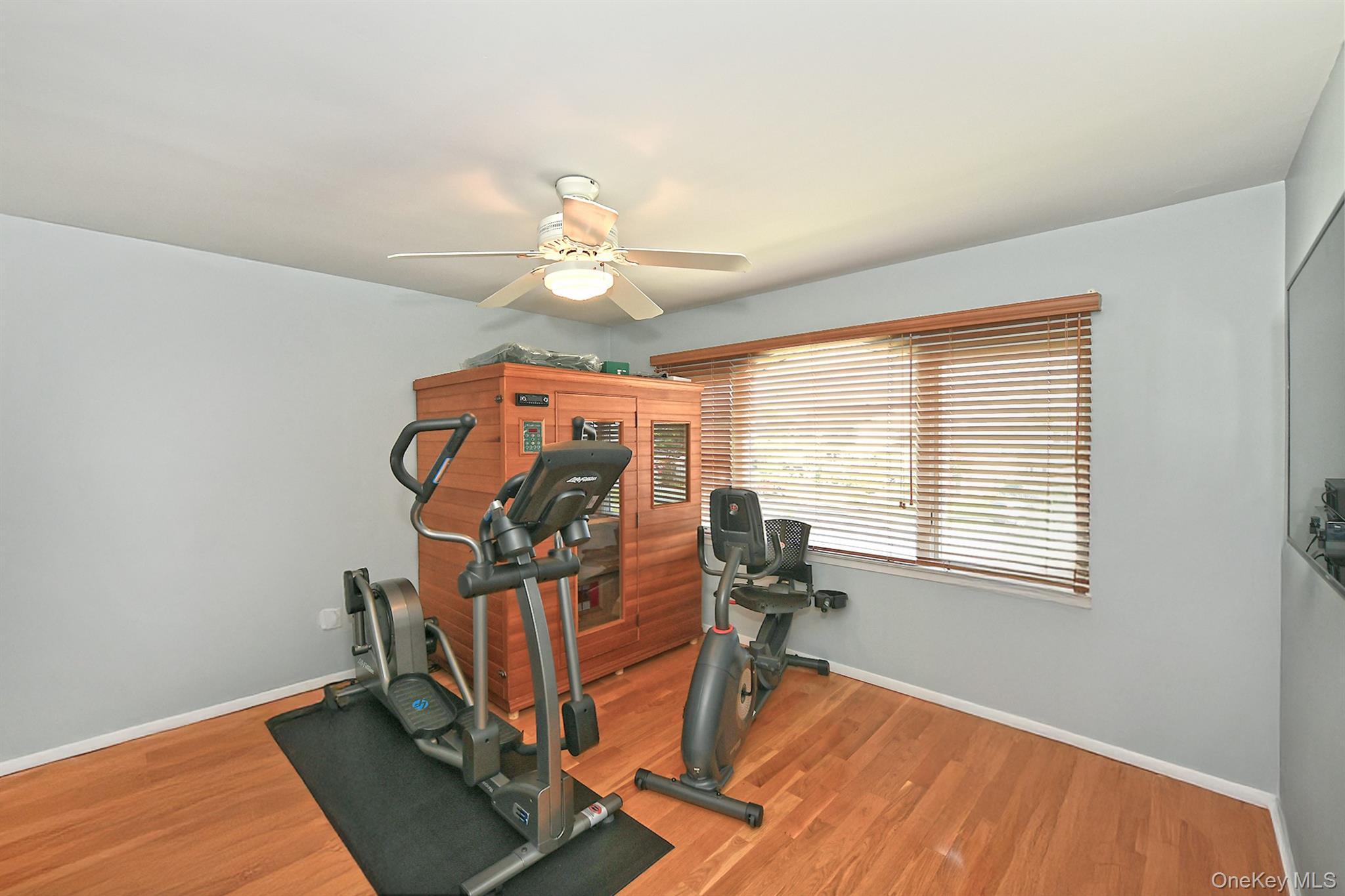 Single Family Fairwater Nassau County, NY 11758, MLS-902443-26