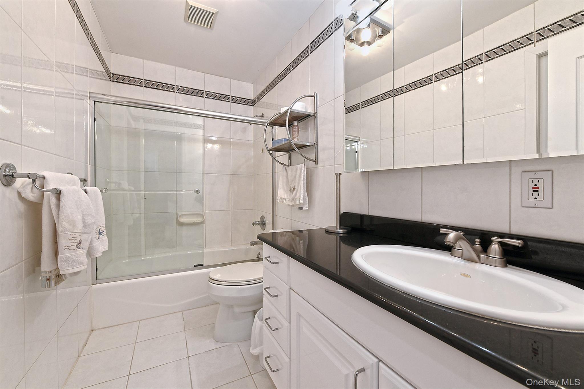 Single Family Fairwater Nassau County, NY 11758, MLS-902443-29