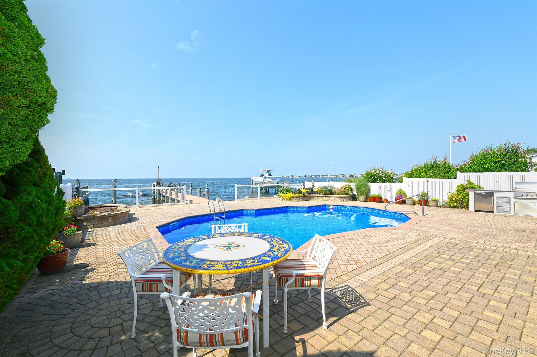 Single Family Fairwater Nassau County, NY 11758, MLS-902443-34