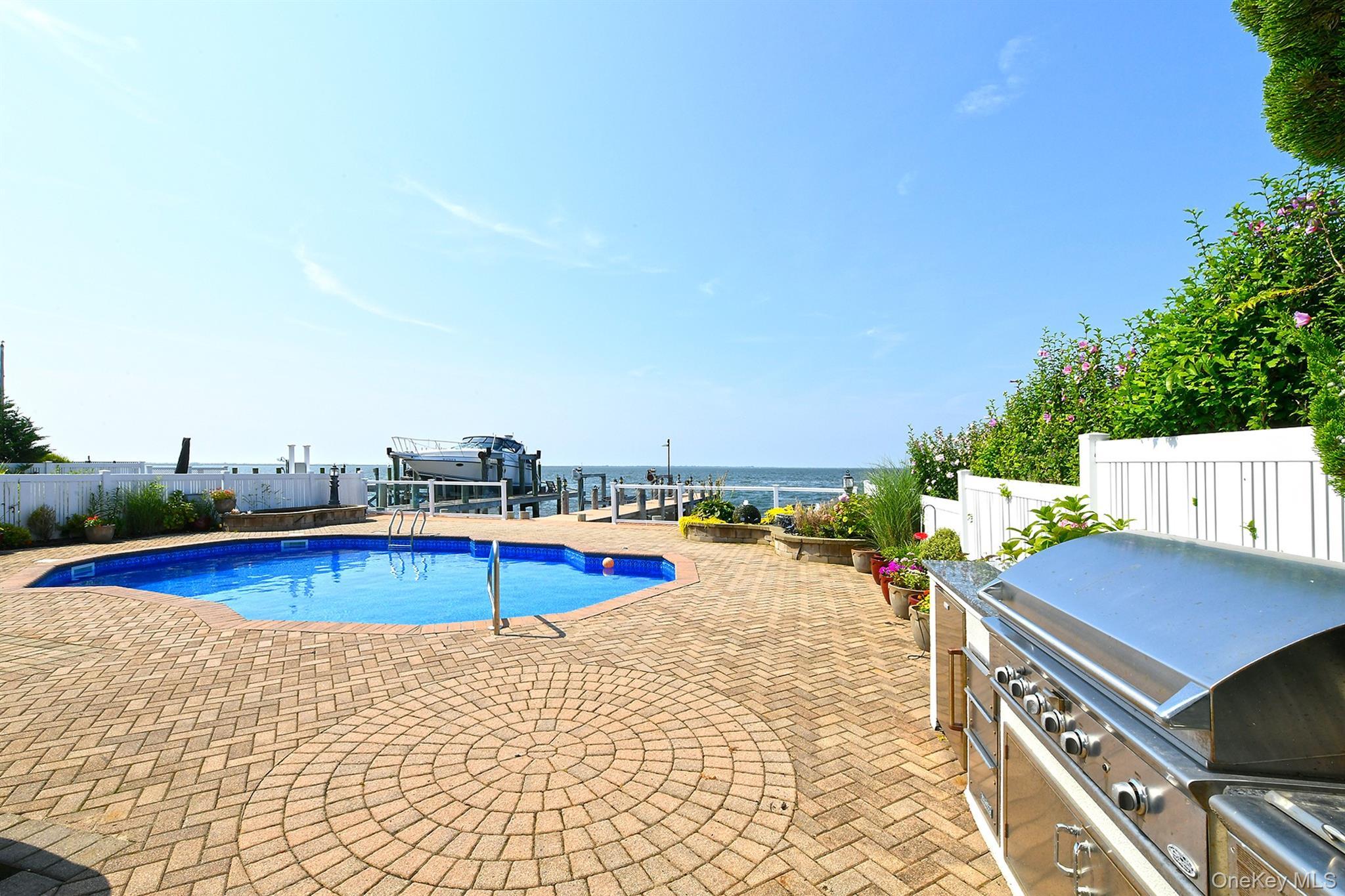 Single Family Fairwater Nassau County, NY 11758, MLS-902443-35