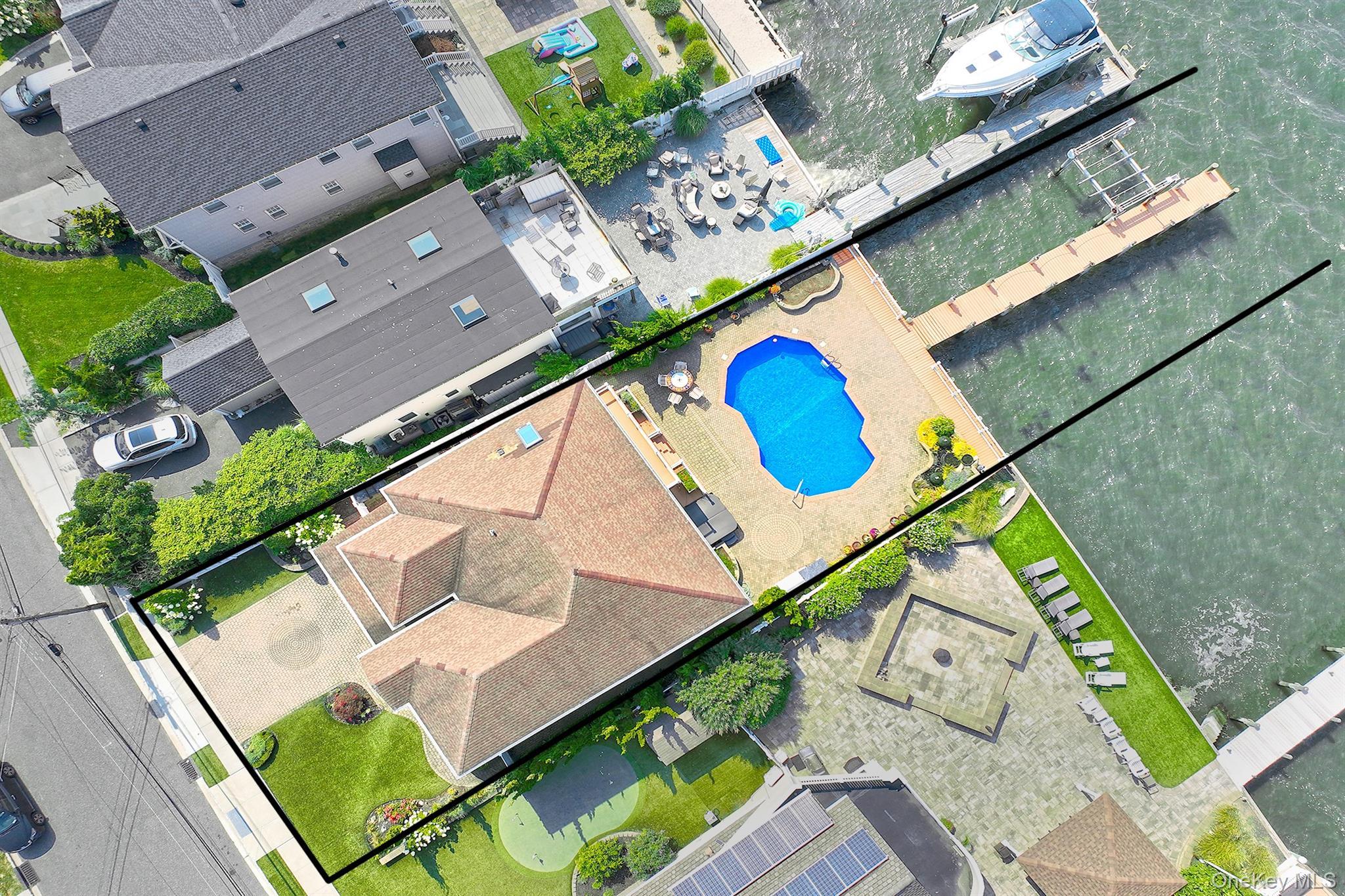 Single Family Fairwater Nassau County, NY 11758, MLS-902443-45